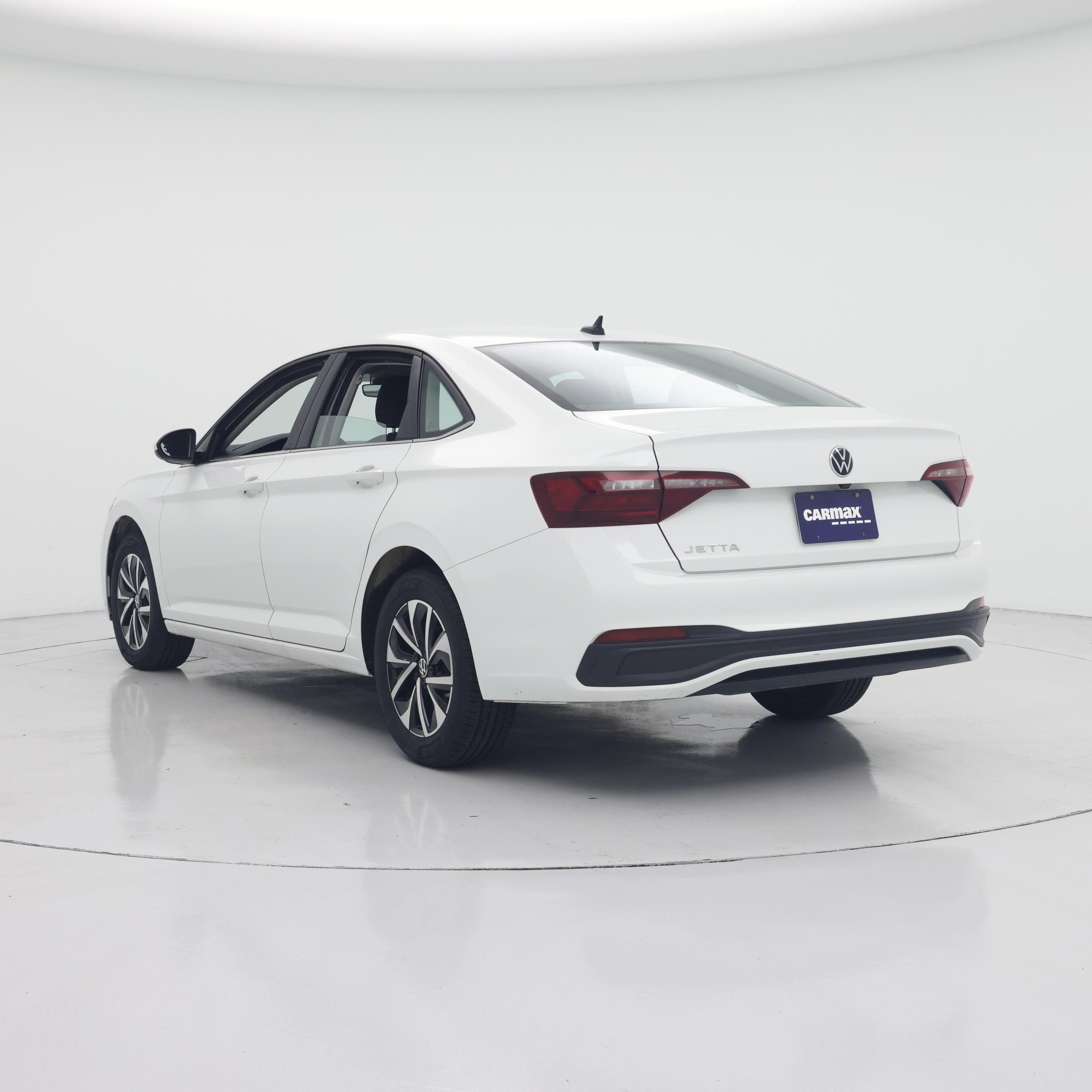 Thumbnail: 2024 Volkswagen Jetta - 2