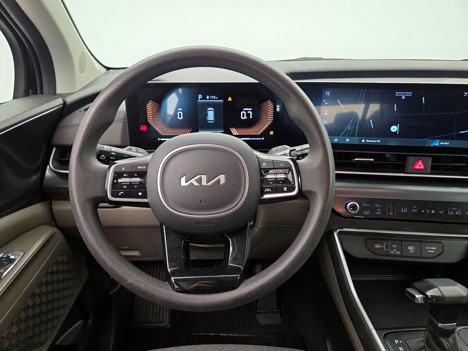 Thumbnail: 2025 Kia Carnival - 10