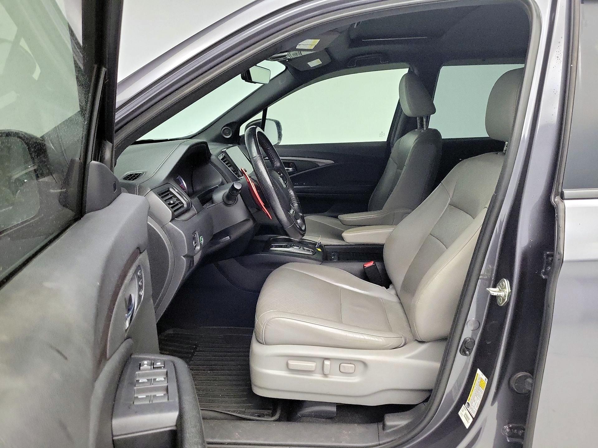 Thumbnail: 2019 Honda Passport - 11