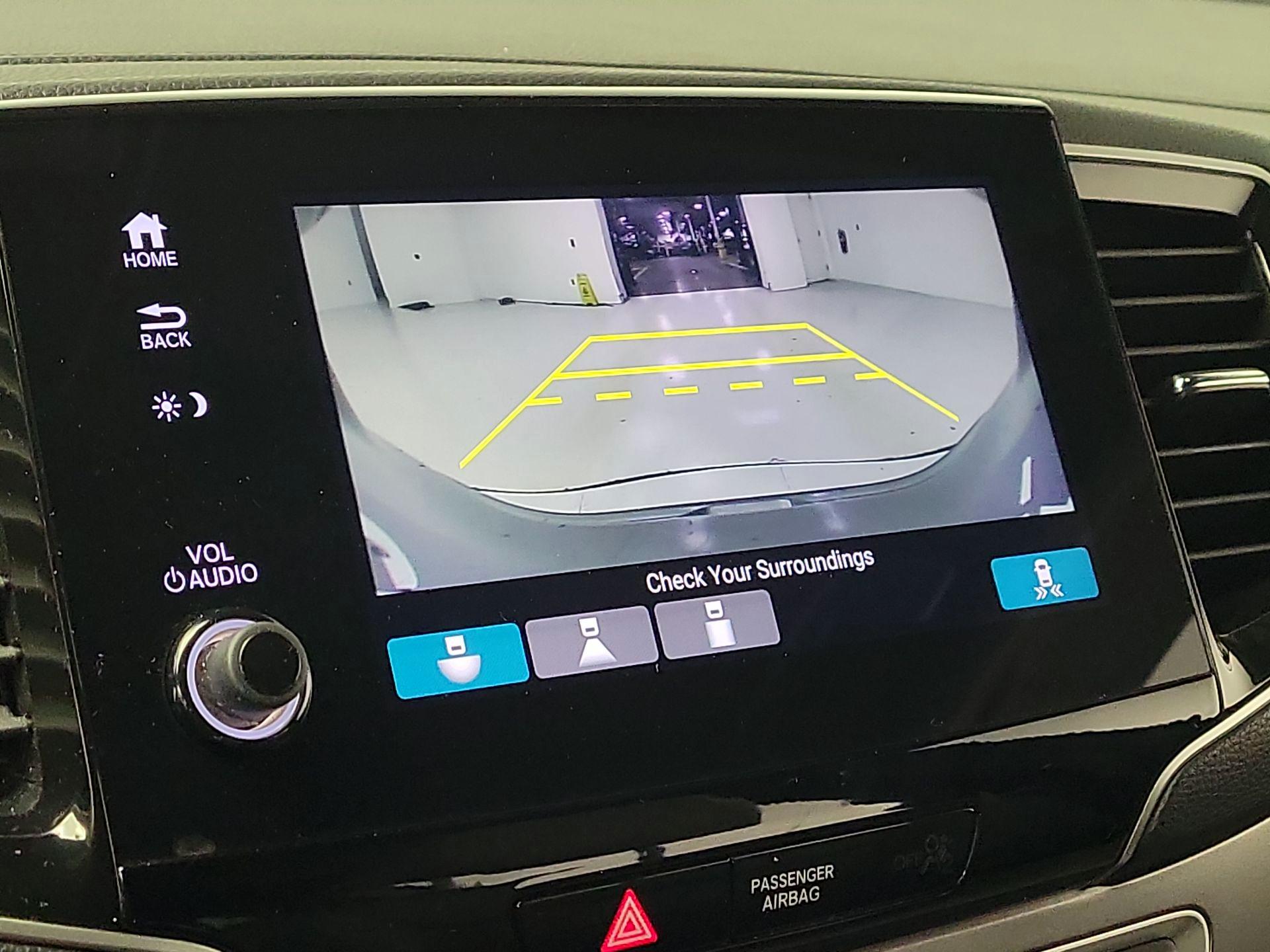 Thumbnail: 2019 Honda Passport - 14