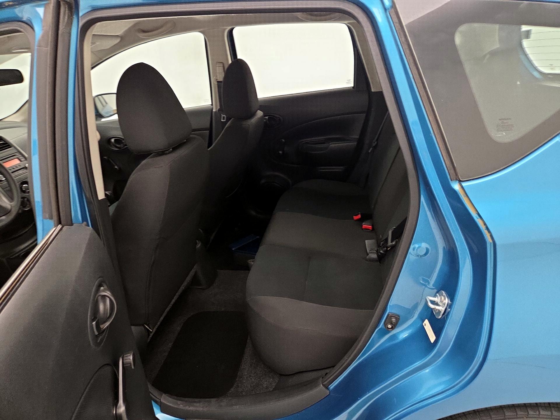 Thumbnail: 2016 Nissan Versa Note - 18