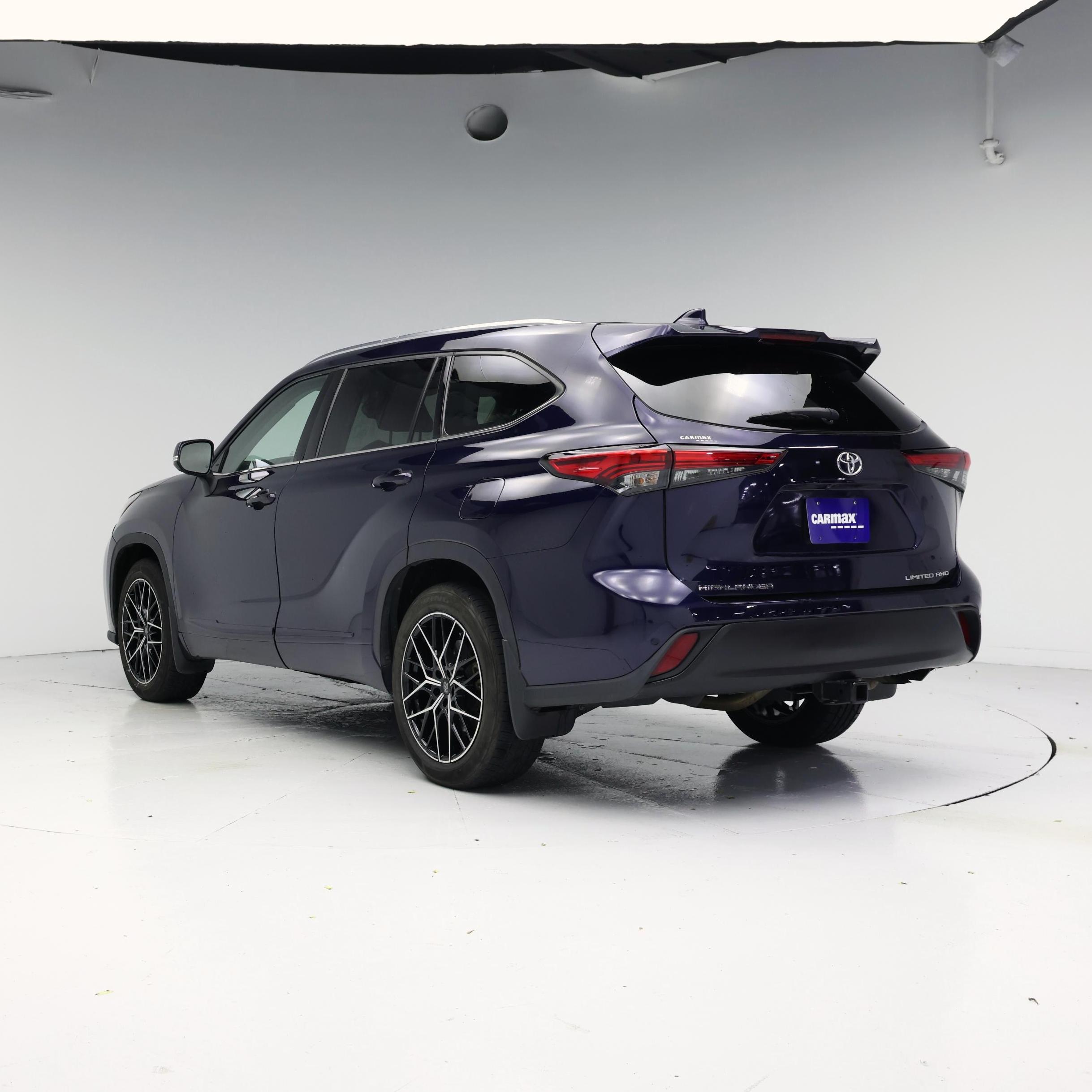 Thumbnail: 2021 Toyota Highlander - 2