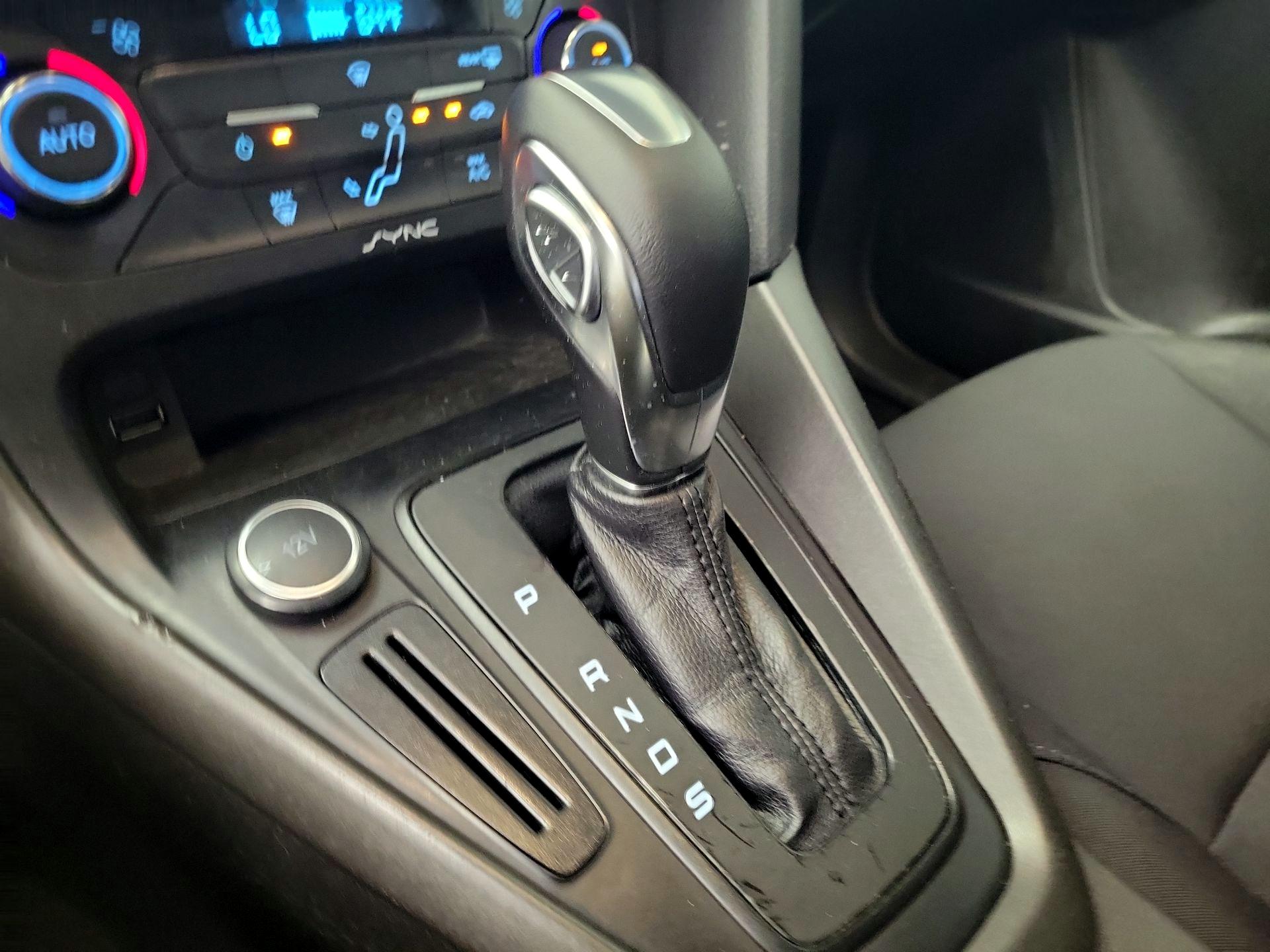 Thumbnail: 2017 Ford Focus - 17