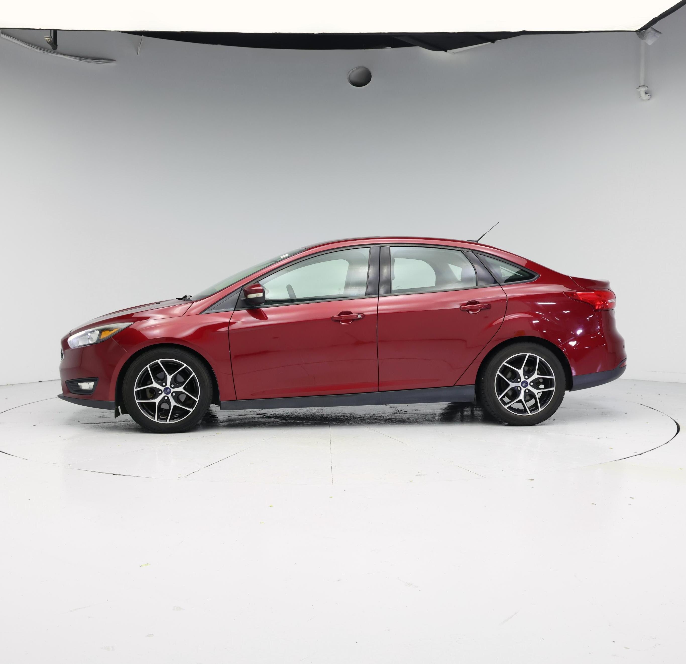 Thumbnail: 2017 Ford Focus - 3