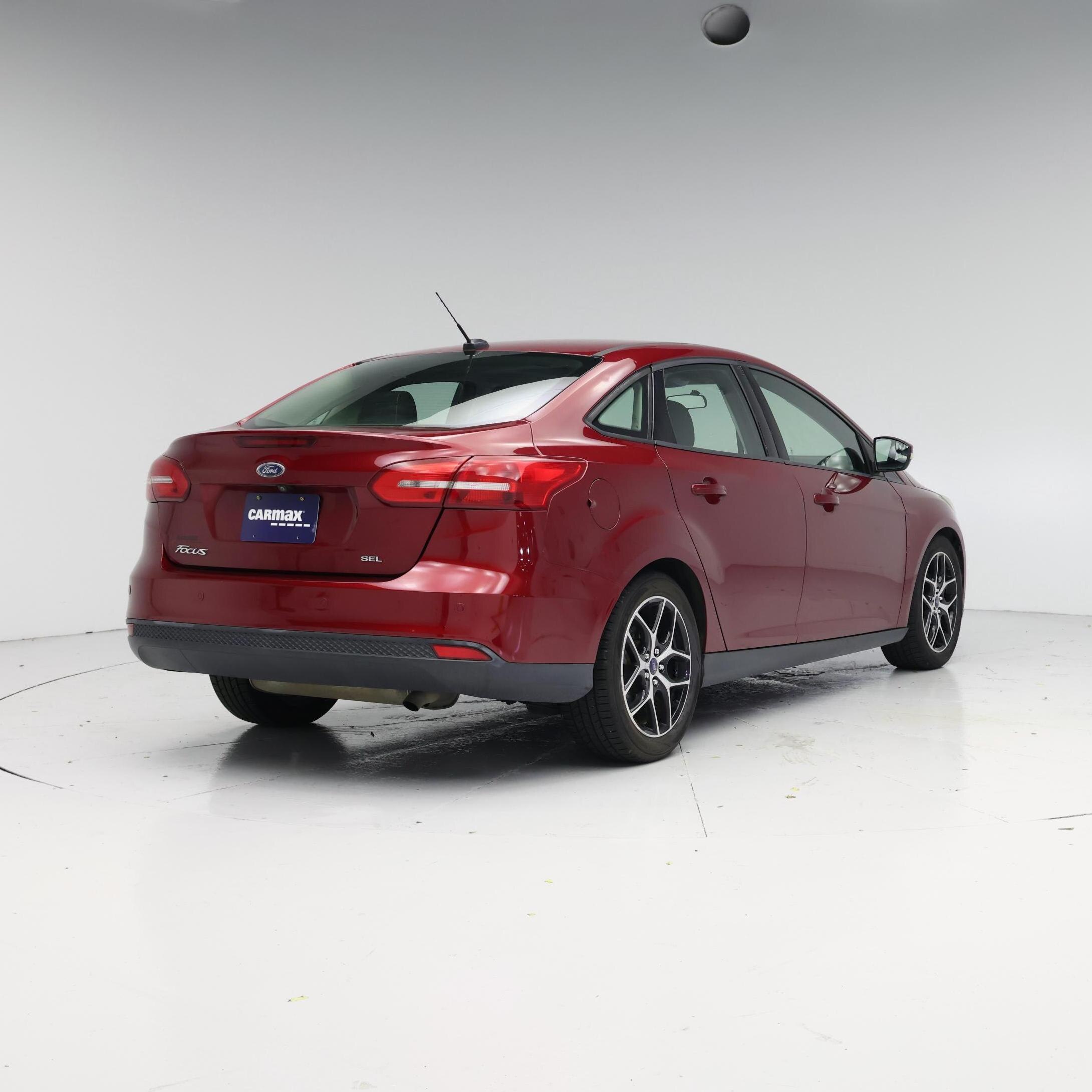 Thumbnail: 2017 Ford Focus - 8
