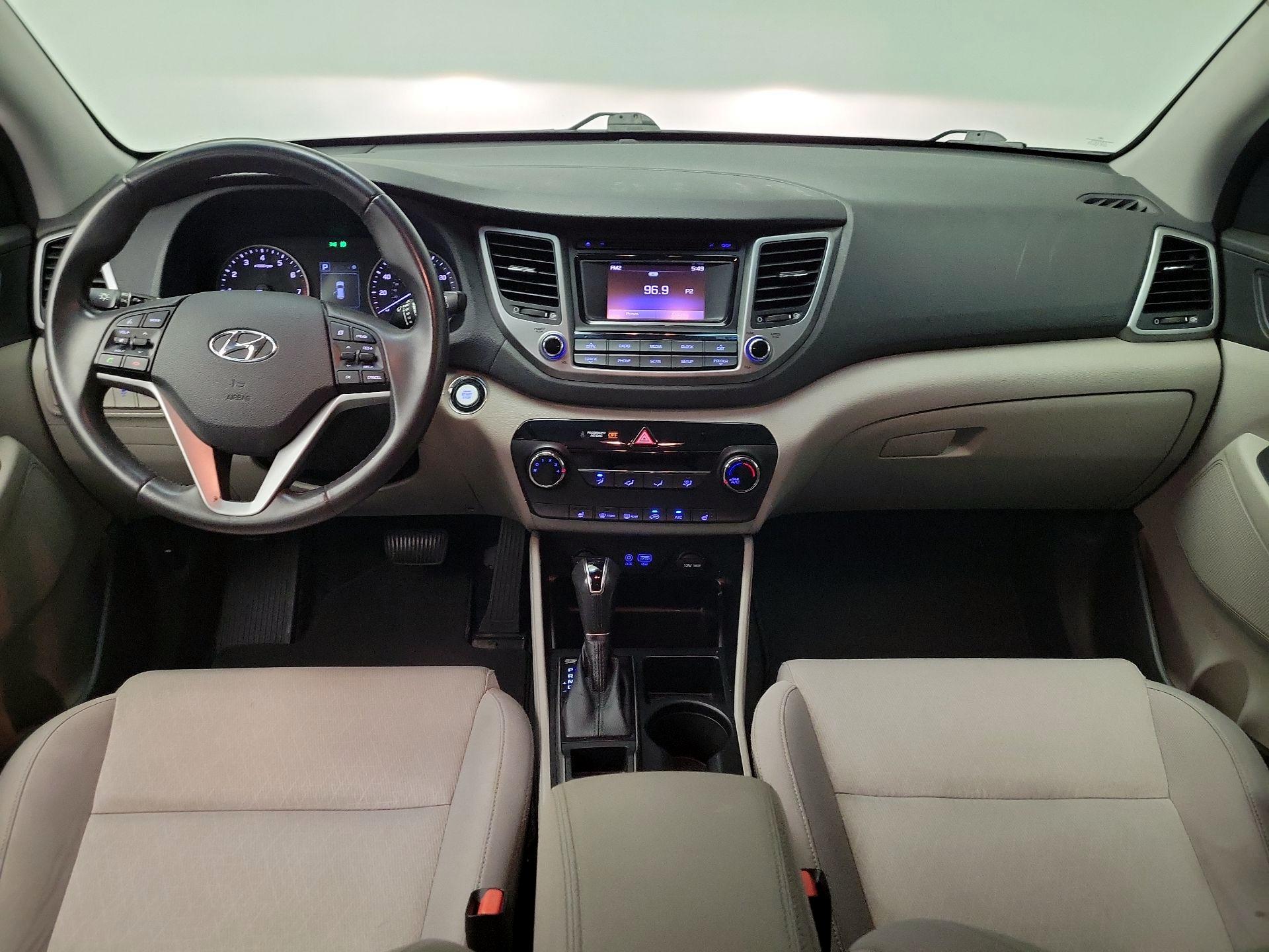 Thumbnail: 2017 Hyundai Tucson - 9