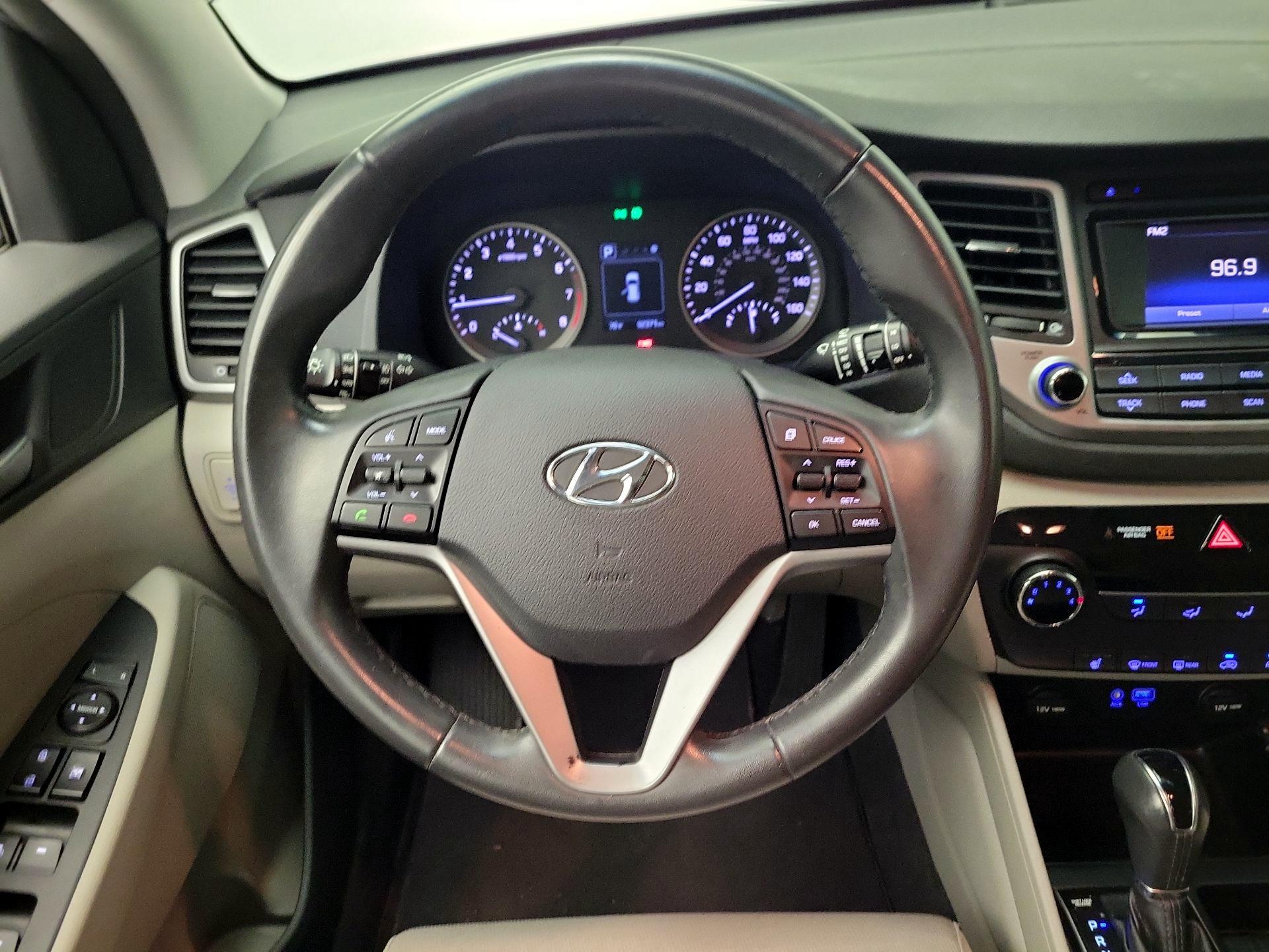Thumbnail: 2017 Hyundai Tucson - 10