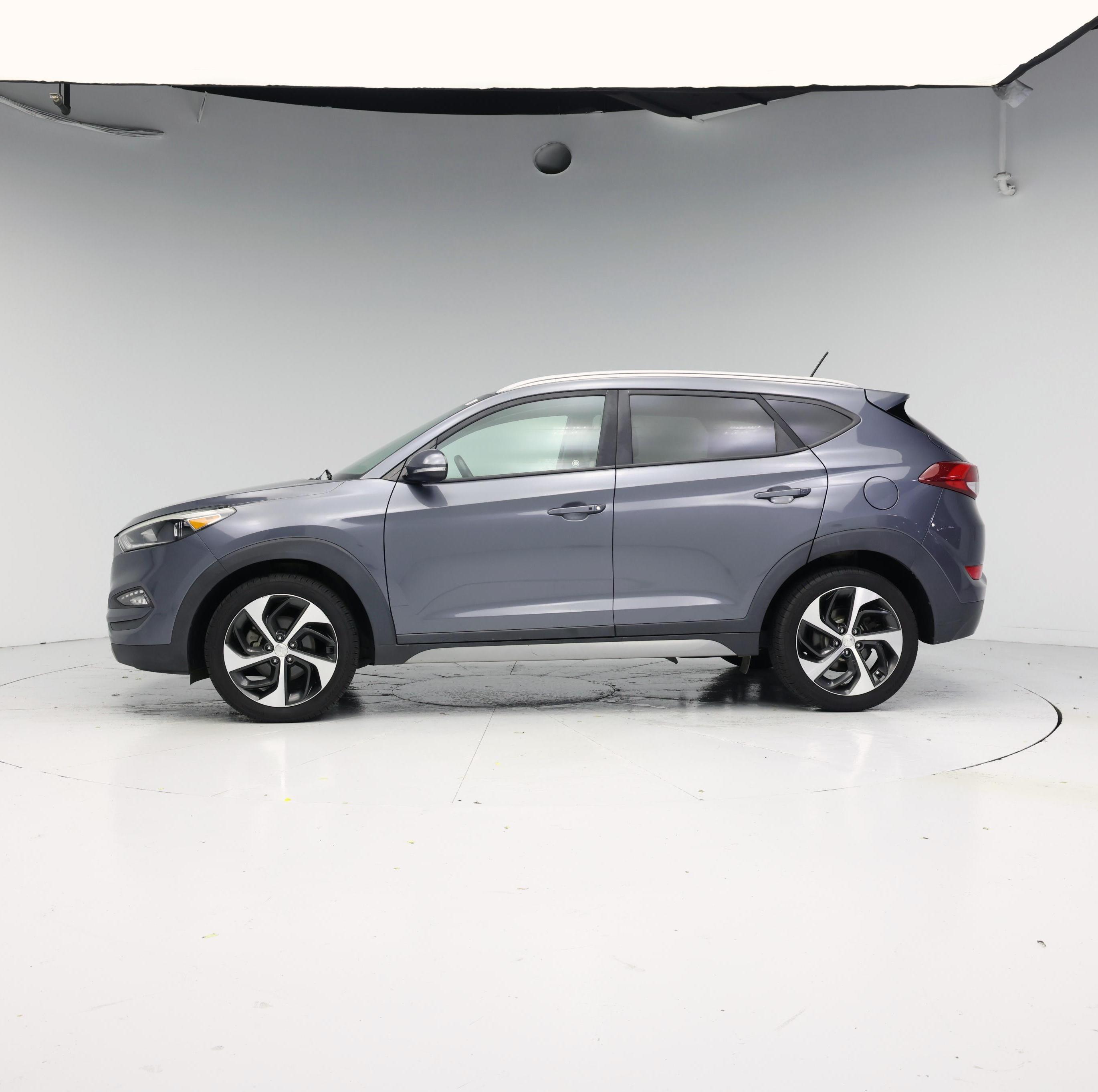 Thumbnail: 2017 Hyundai Tucson - 3