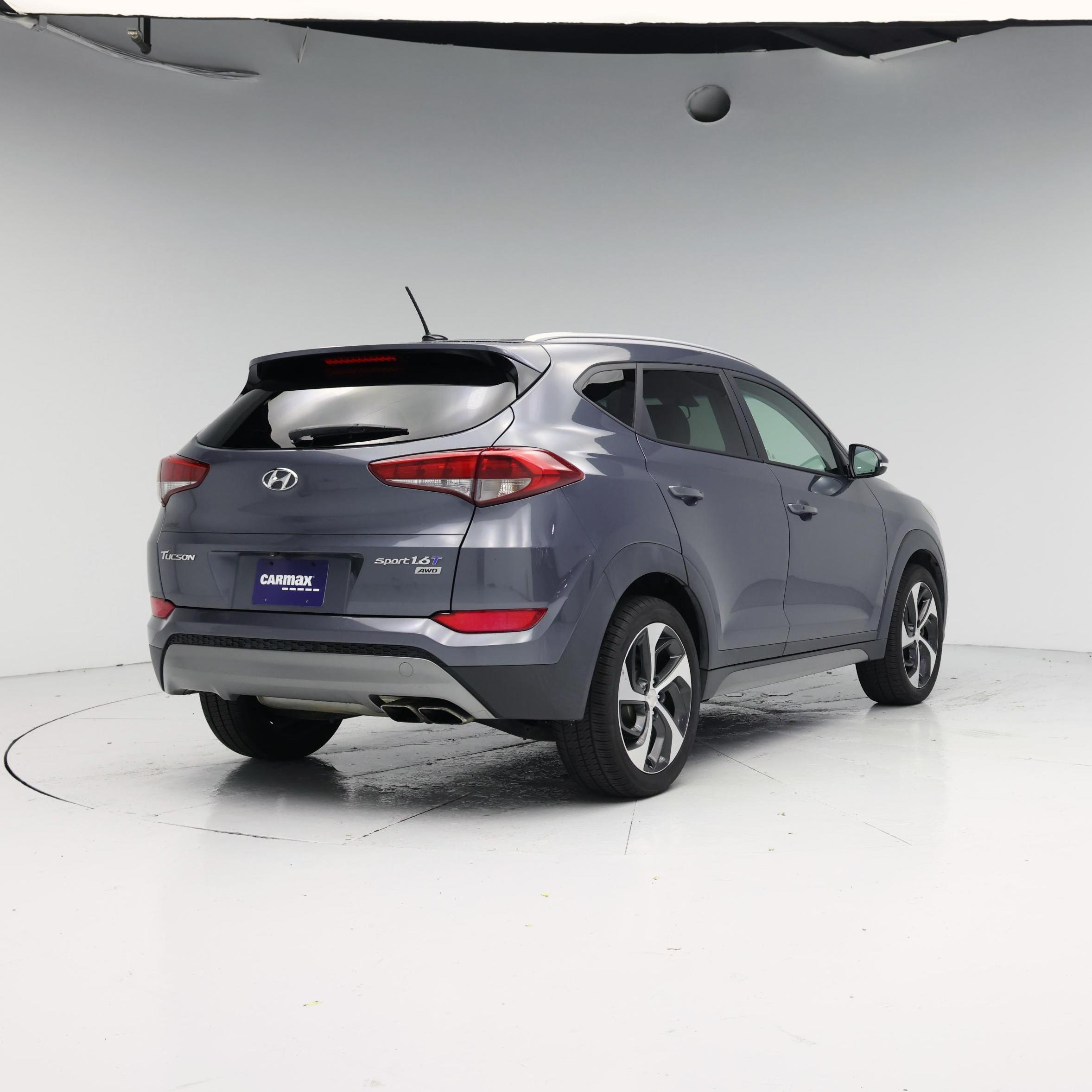 Thumbnail: 2017 Hyundai Tucson - 8