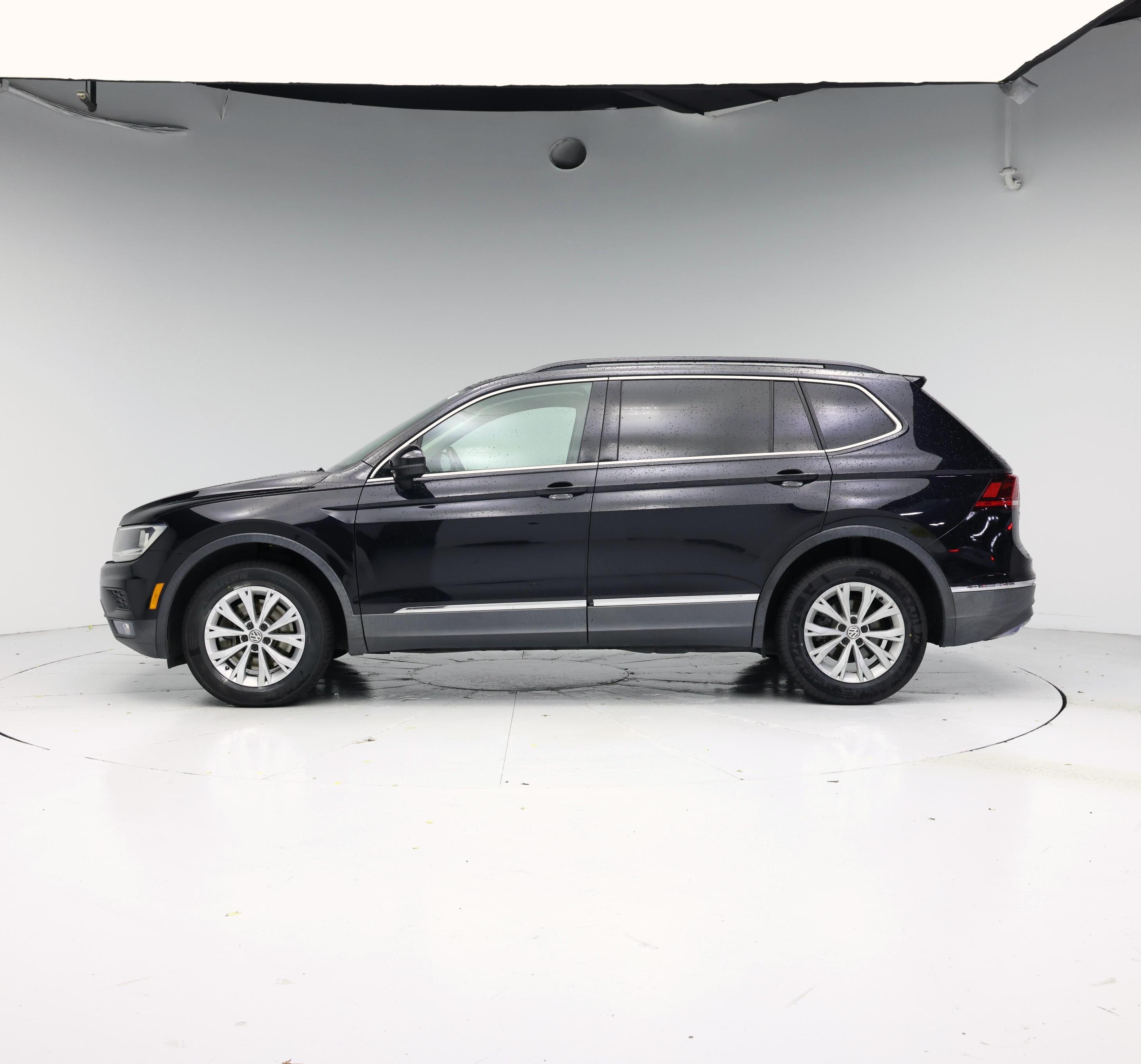 Thumbnail: 2018 Volkswagen Tiguan - 3