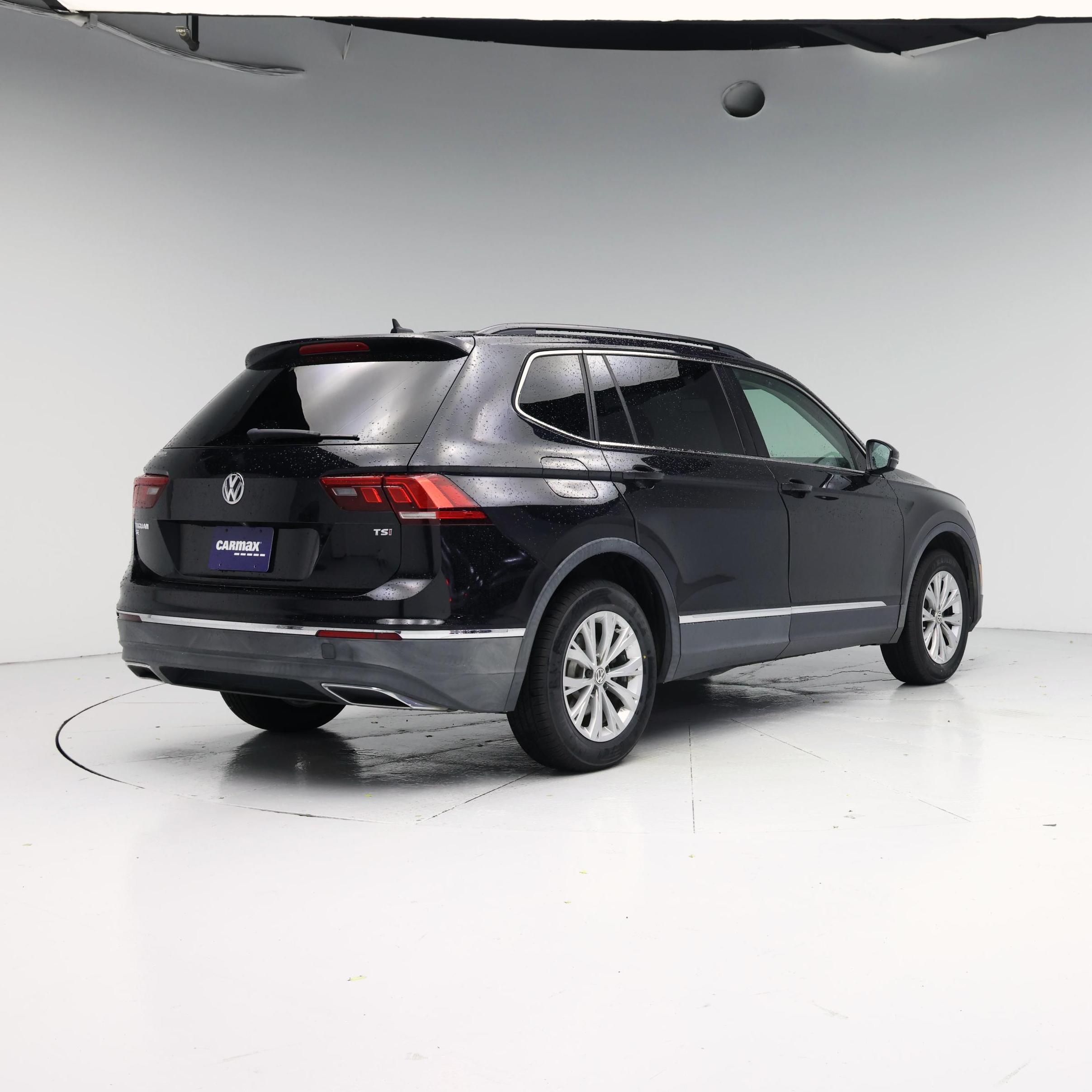 Thumbnail: 2018 Volkswagen Tiguan - 8