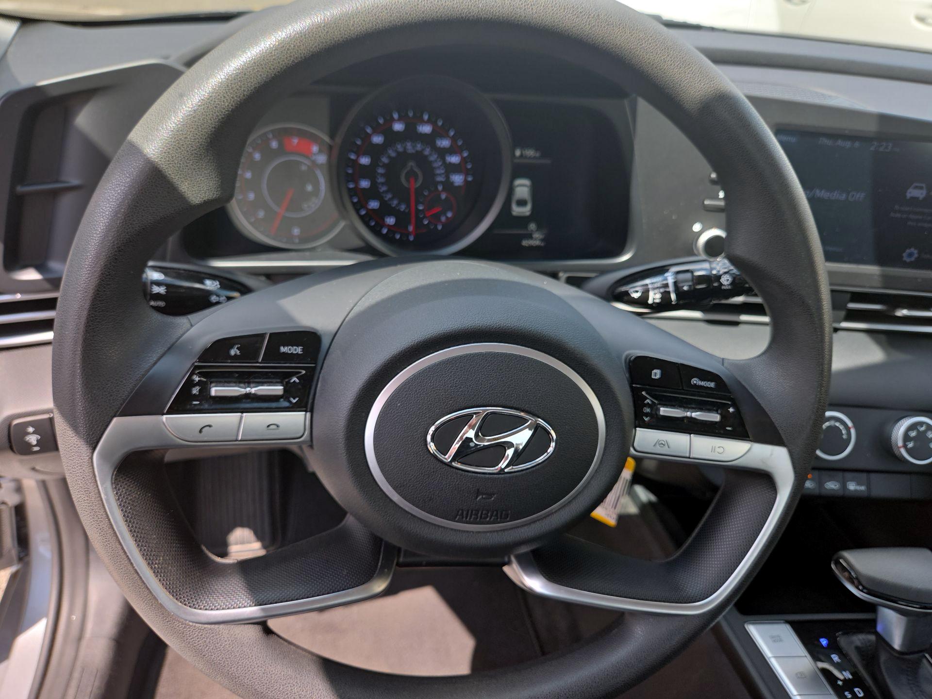 Thumbnail: 2021 Hyundai Elantra - 10