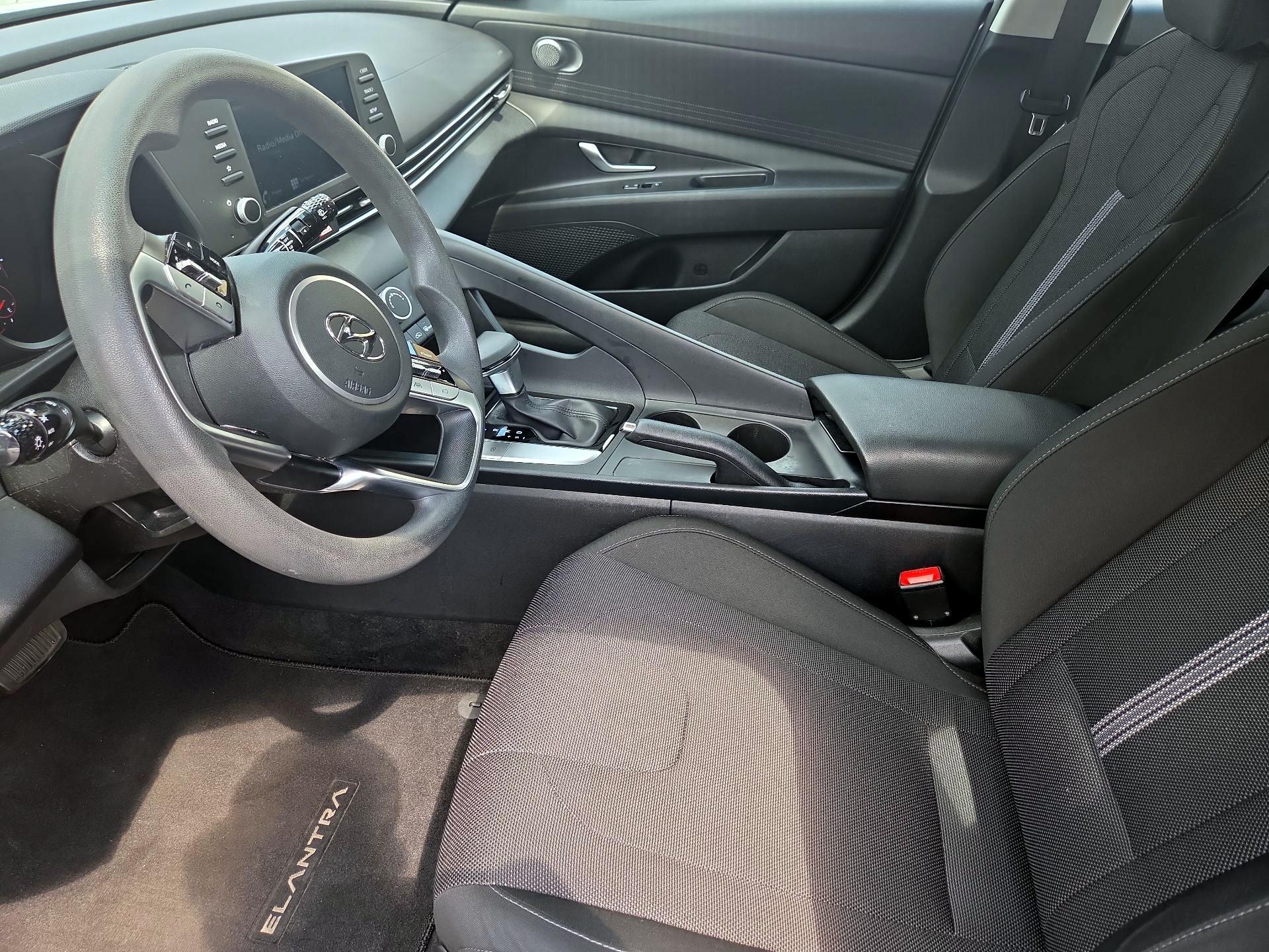 Thumbnail: 2021 Hyundai Elantra - 11