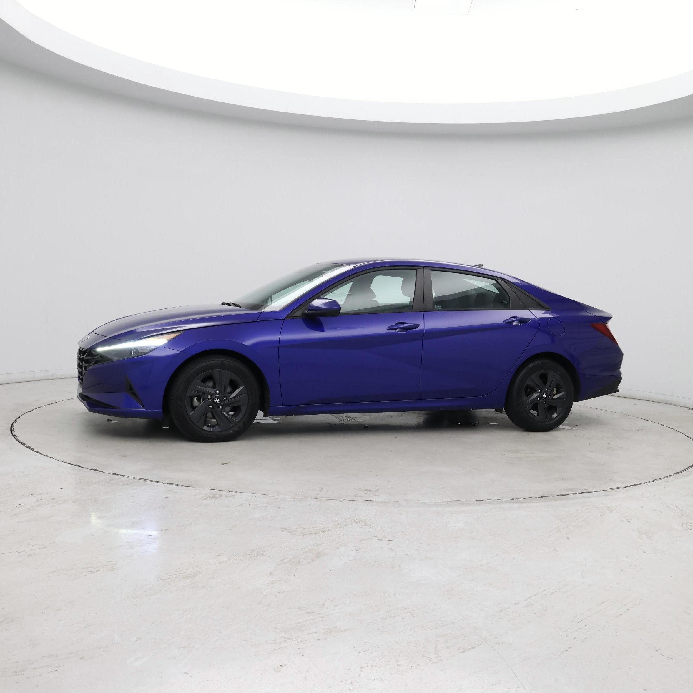 Thumbnail: 2022 Hyundai Elantra - 4