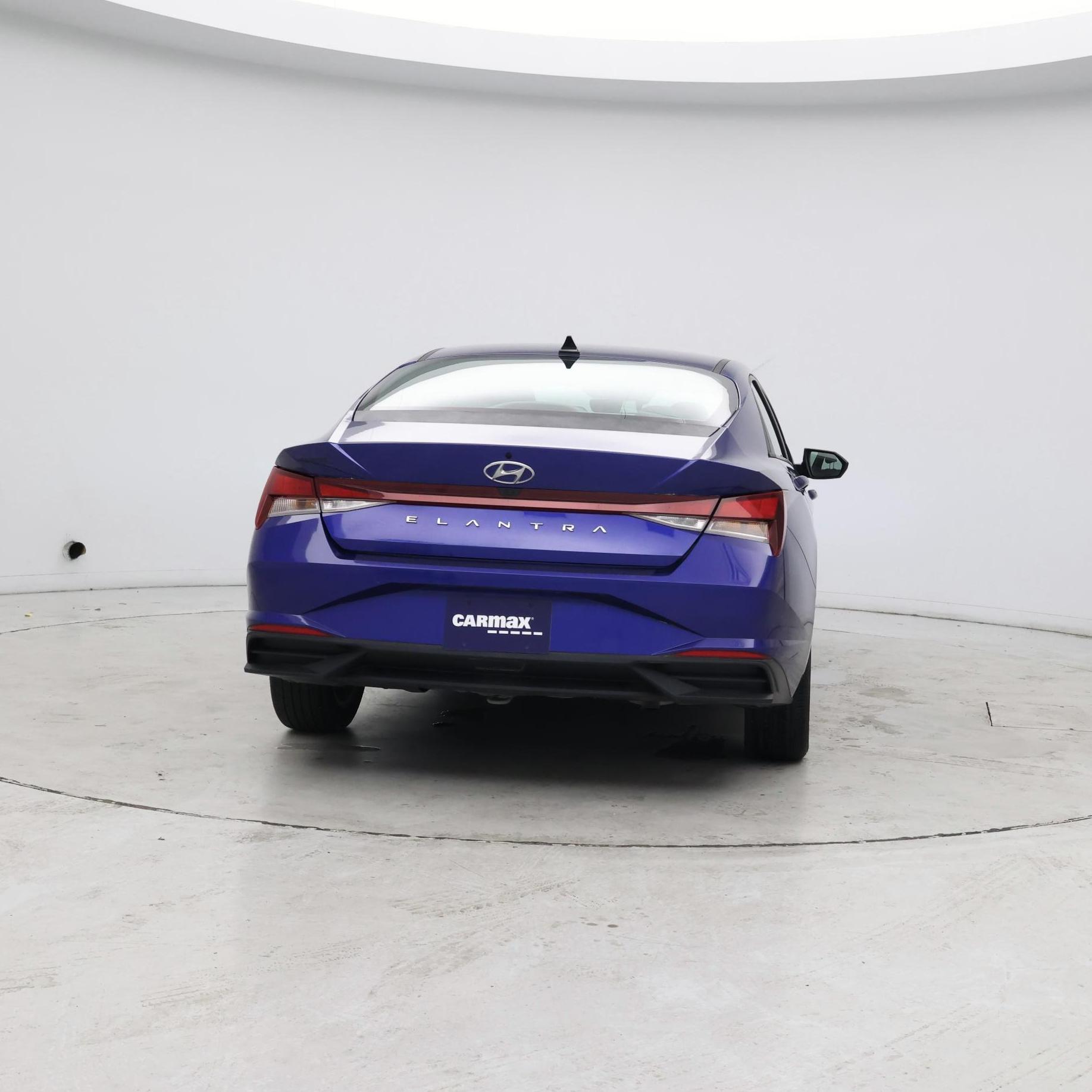 Thumbnail: 2022 Hyundai Elantra - 8