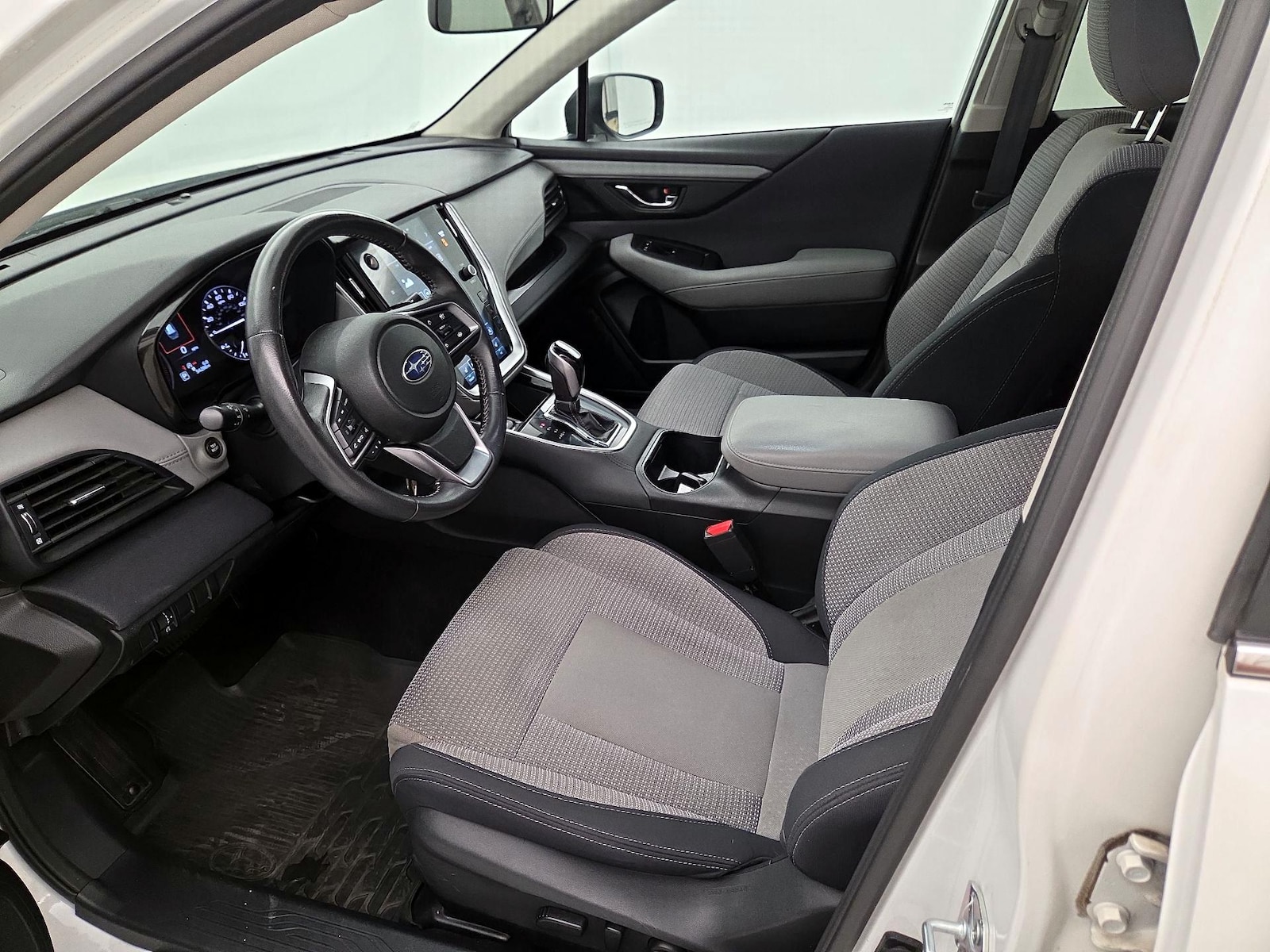 2024 Subaru Outback Premium - Photo 12
