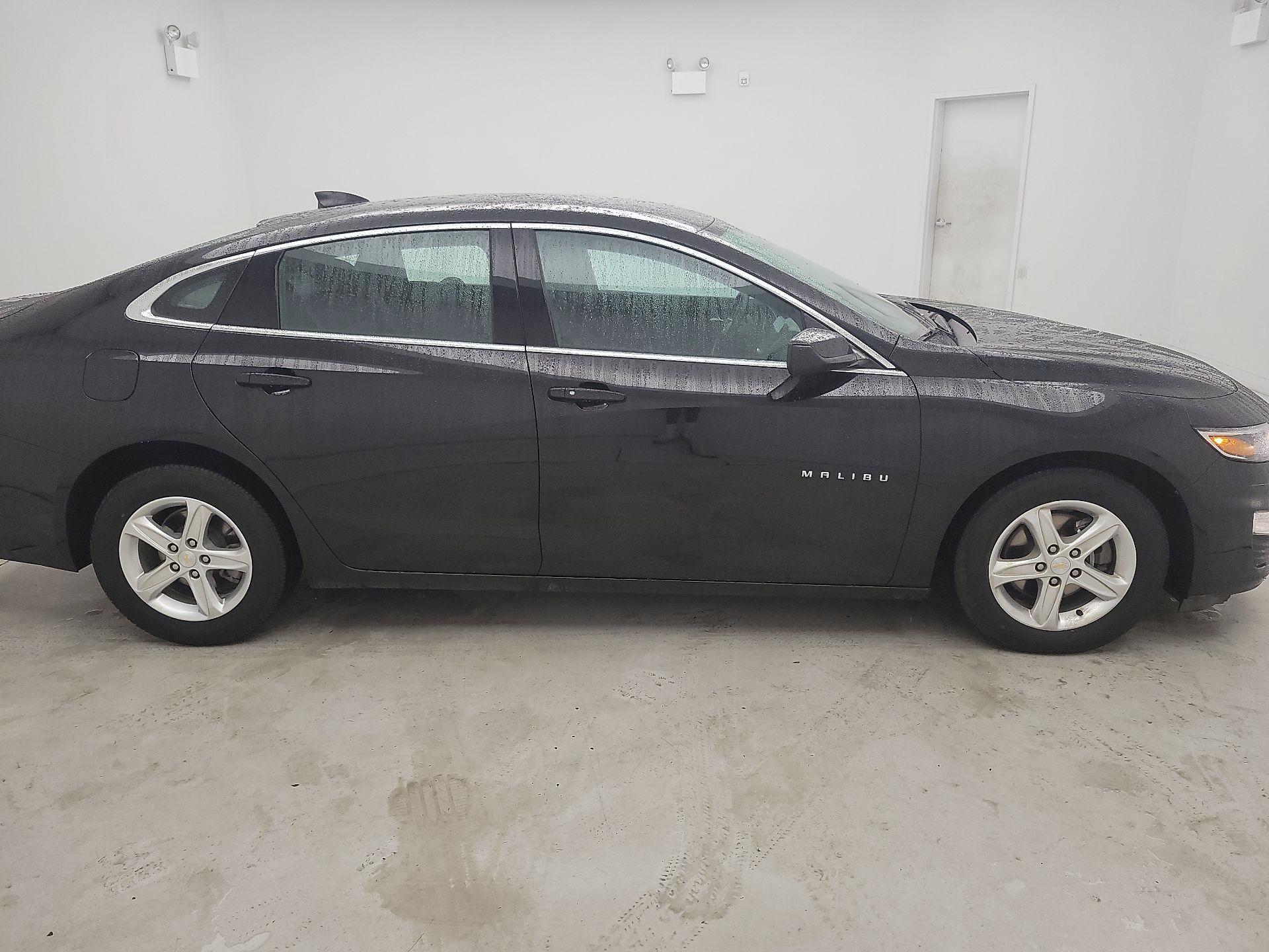 Thumbnail: 2024 Chevrolet Malibu - 4