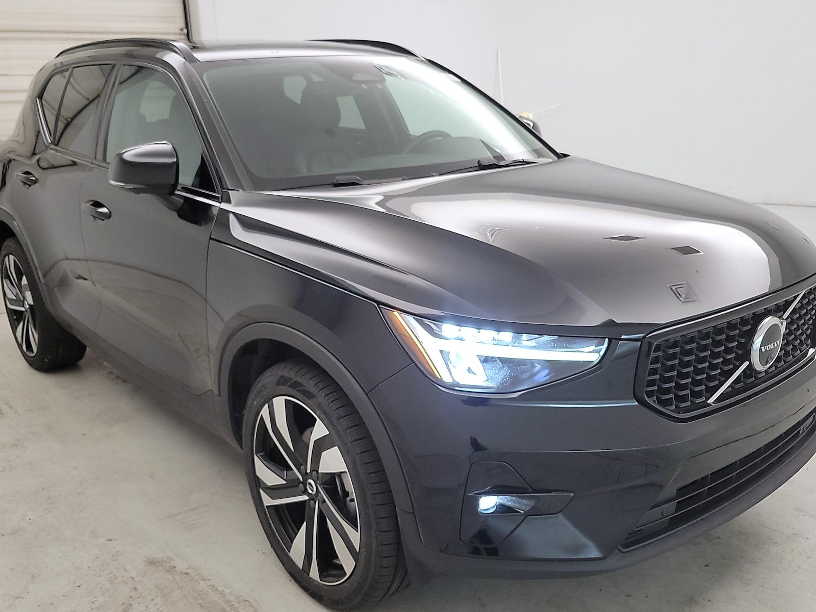 2024 Volvo XC40