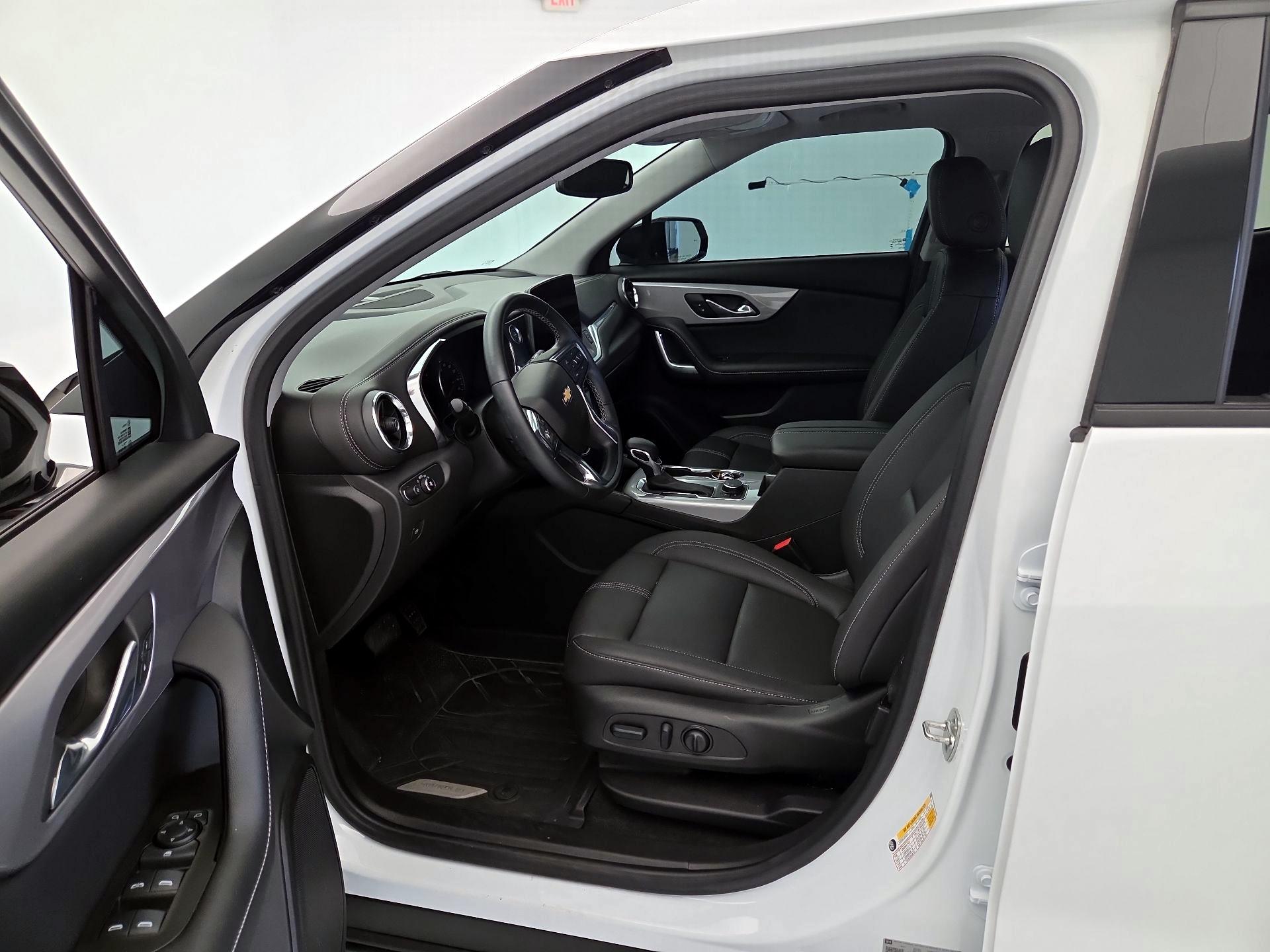 Thumbnail: 2024 Chevrolet Blazer - 11