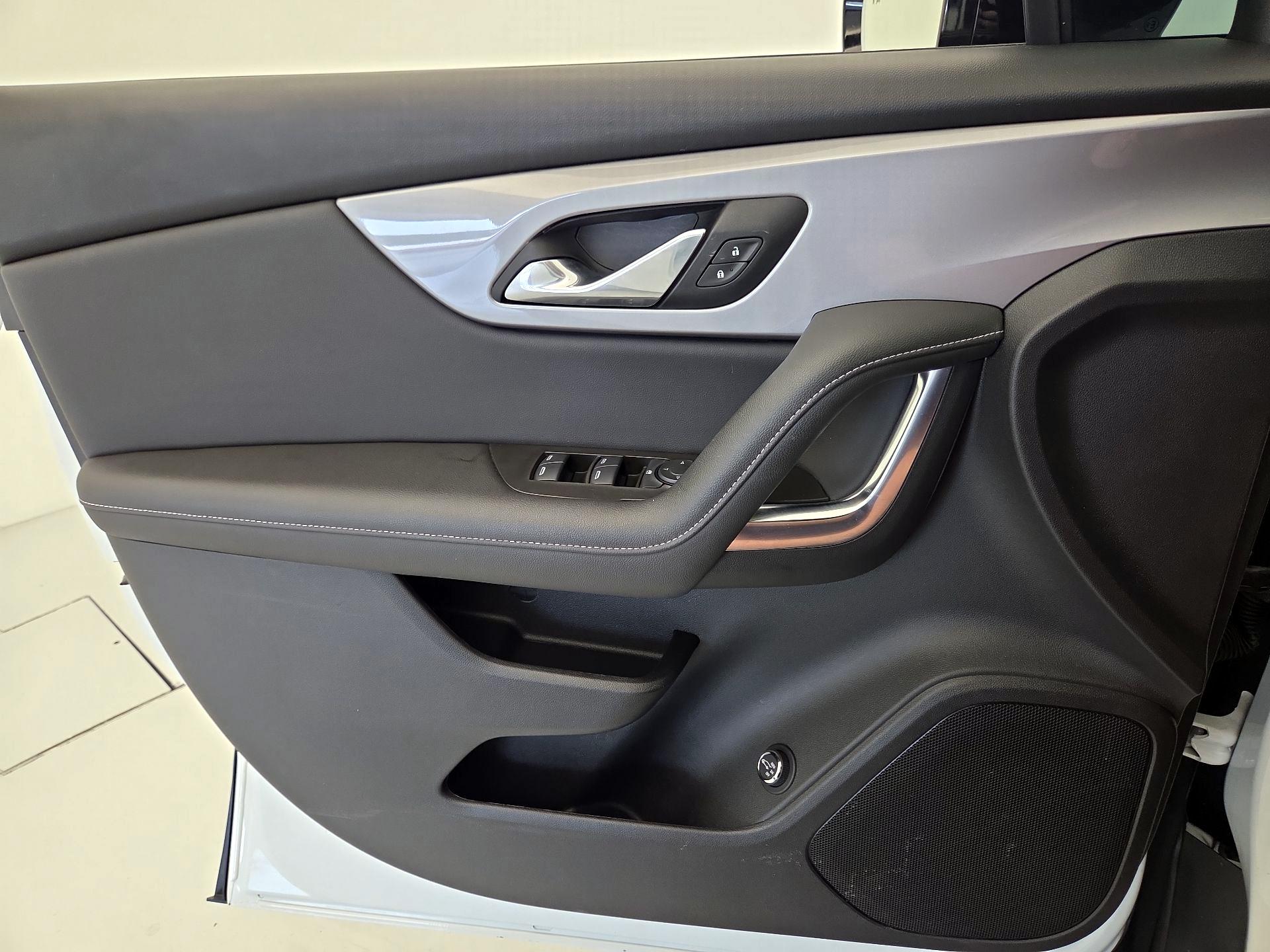Thumbnail: 2024 Chevrolet Blazer - 12