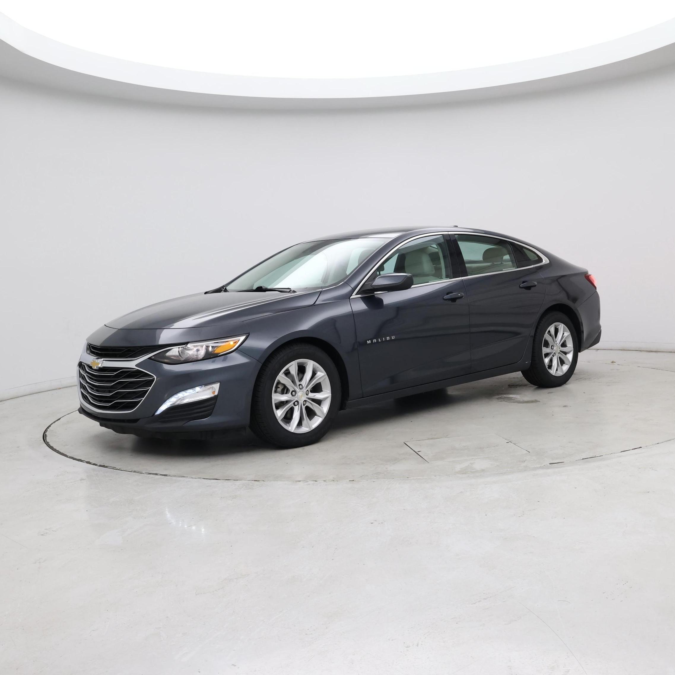 Thumbnail: 2021 Chevrolet Malibu - 3