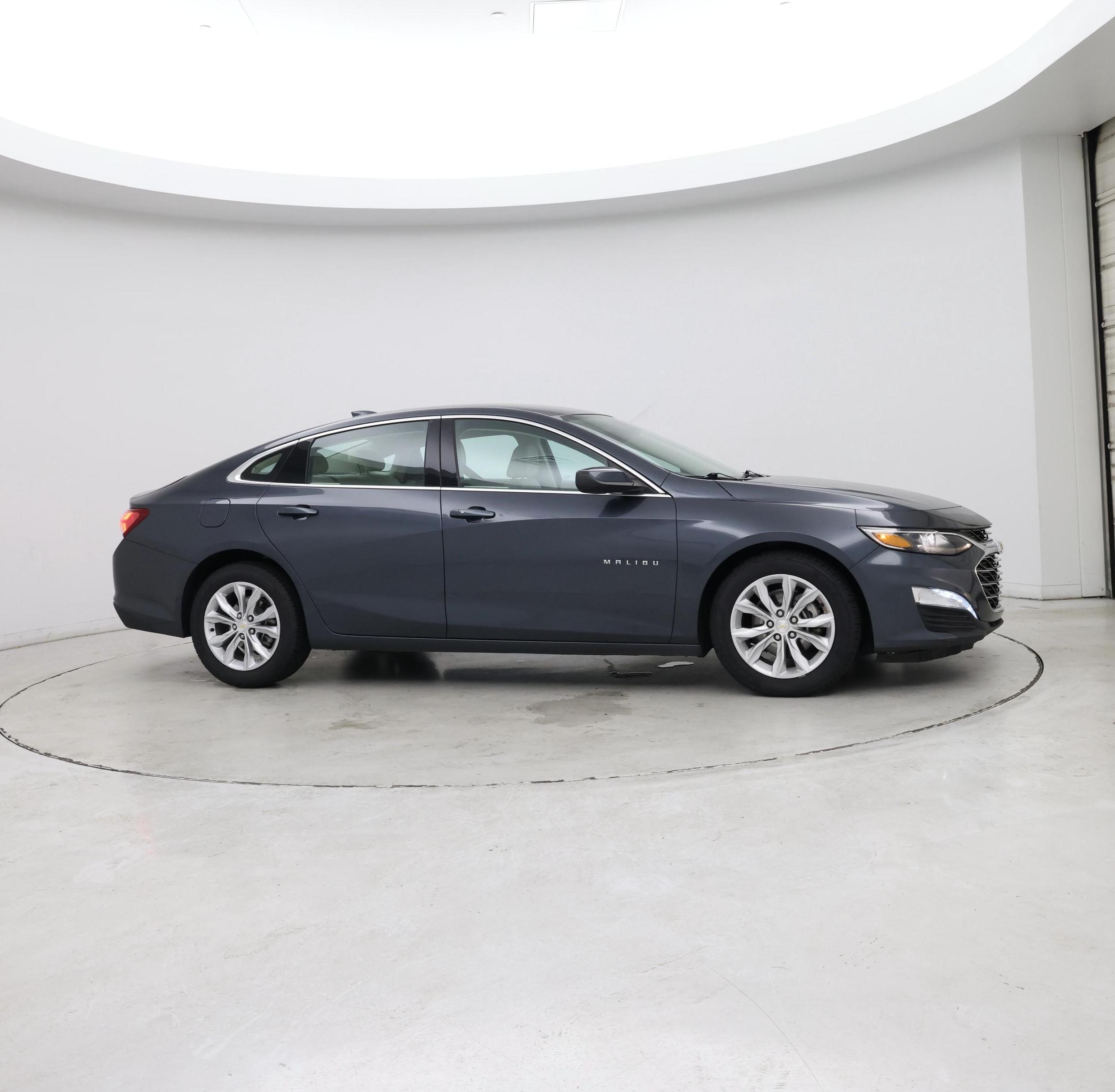 Thumbnail: 2021 Chevrolet Malibu - 7
