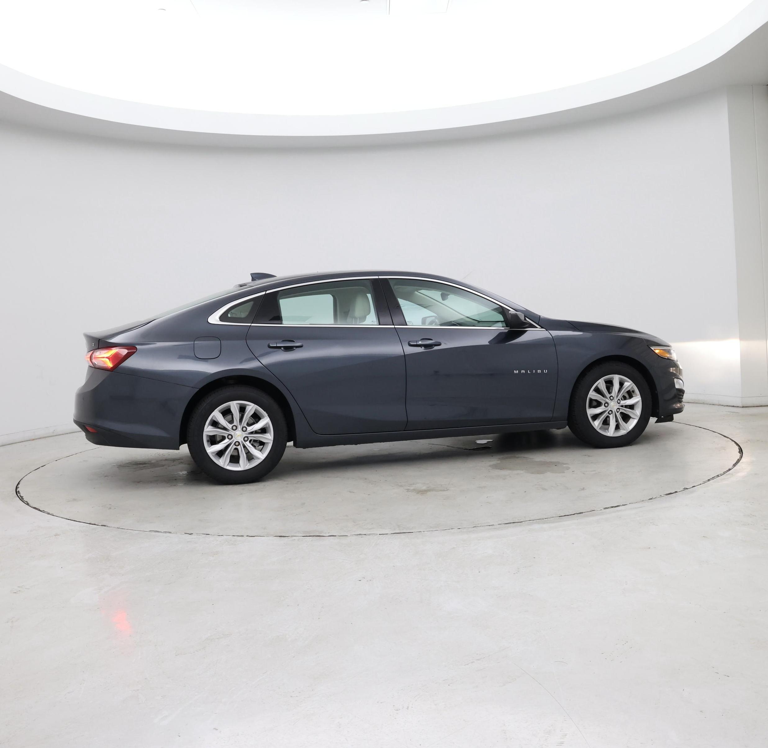 Thumbnail: 2021 Chevrolet Malibu - 8