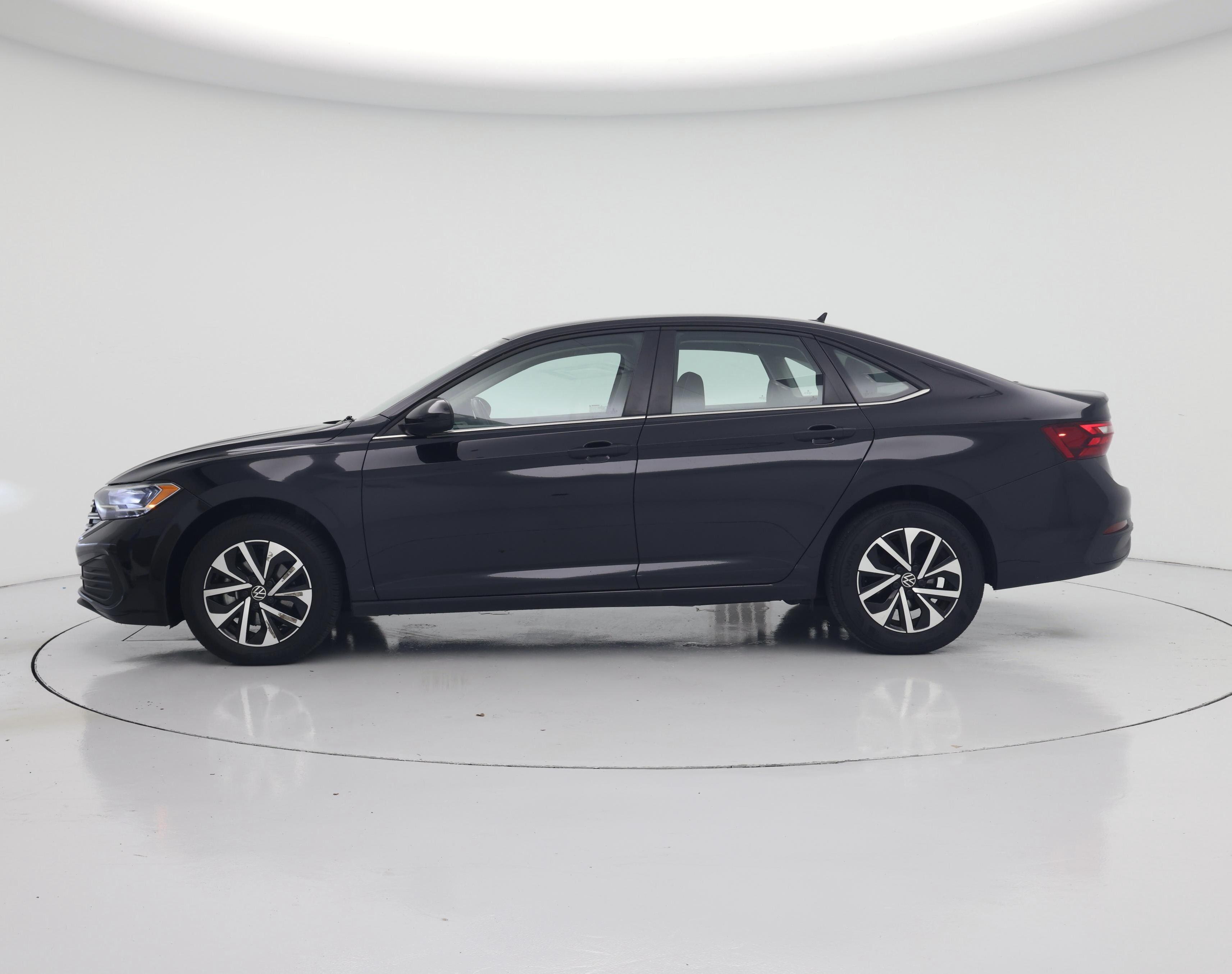 Thumbnail: 2024 Volkswagen Jetta - 3