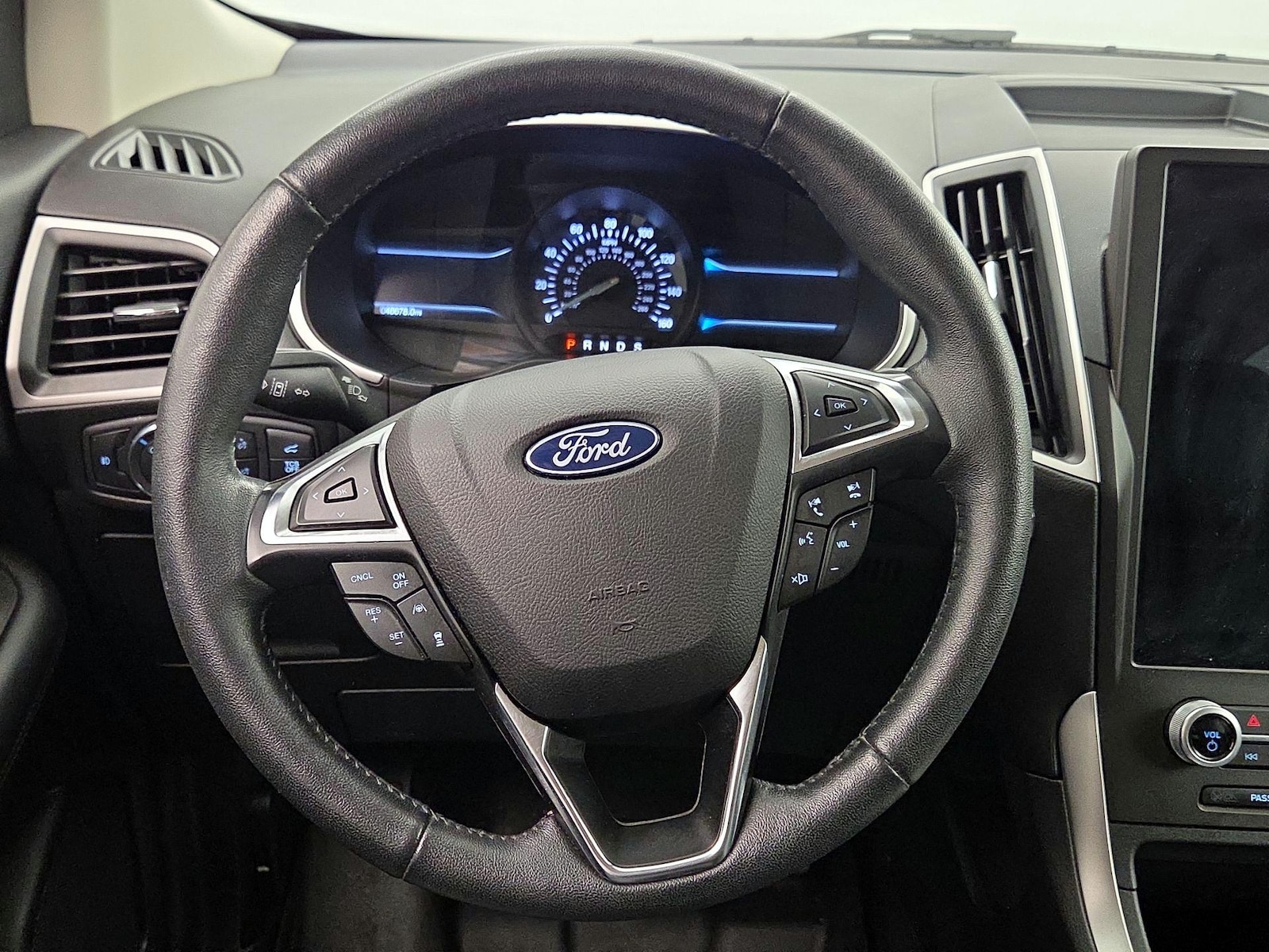 2021 Ford Edge SEL - Photo 11