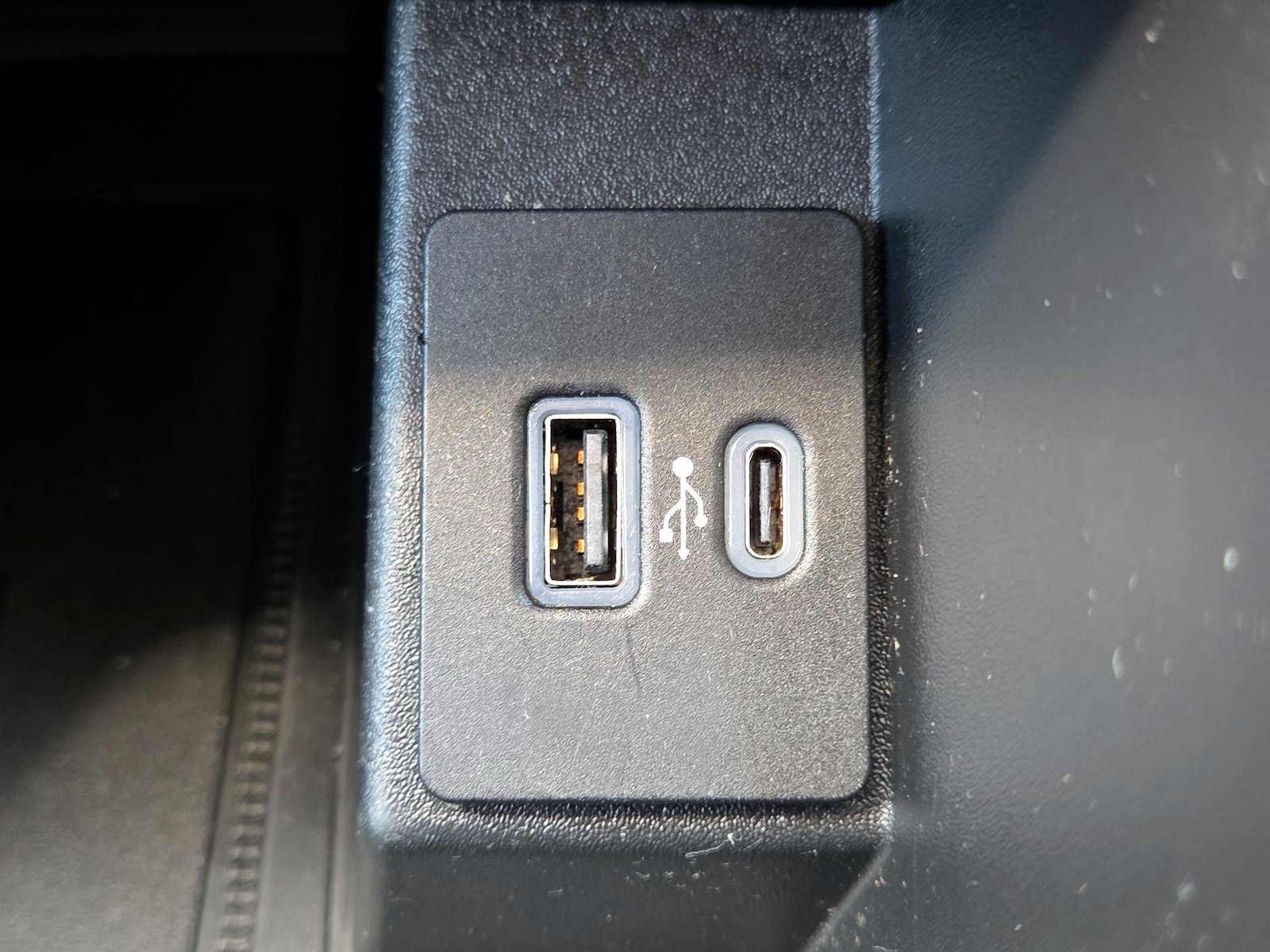 2021 Ford Edge SEL - Photo 19