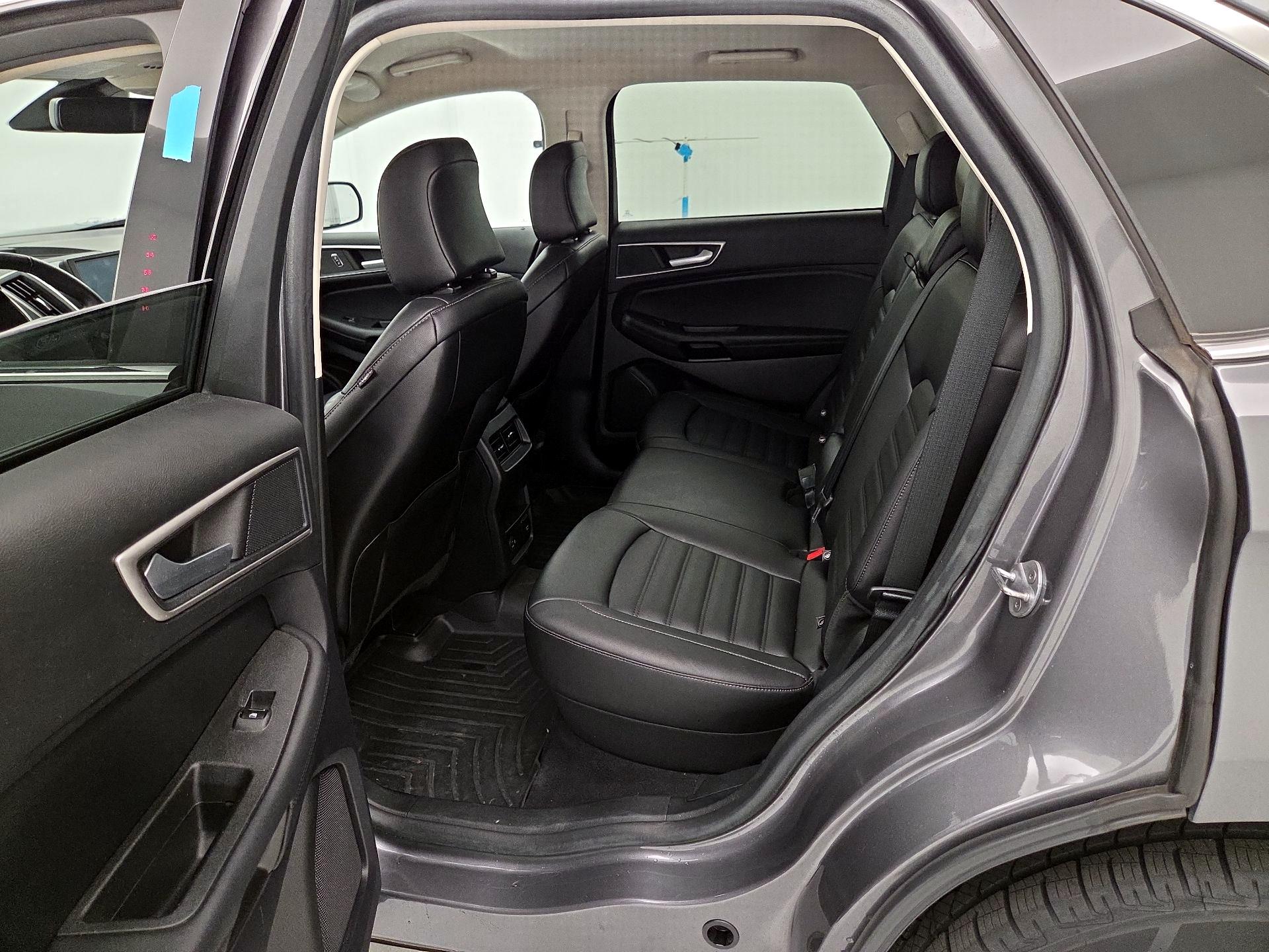 Thumbnail: 2021 Ford Edge - 19