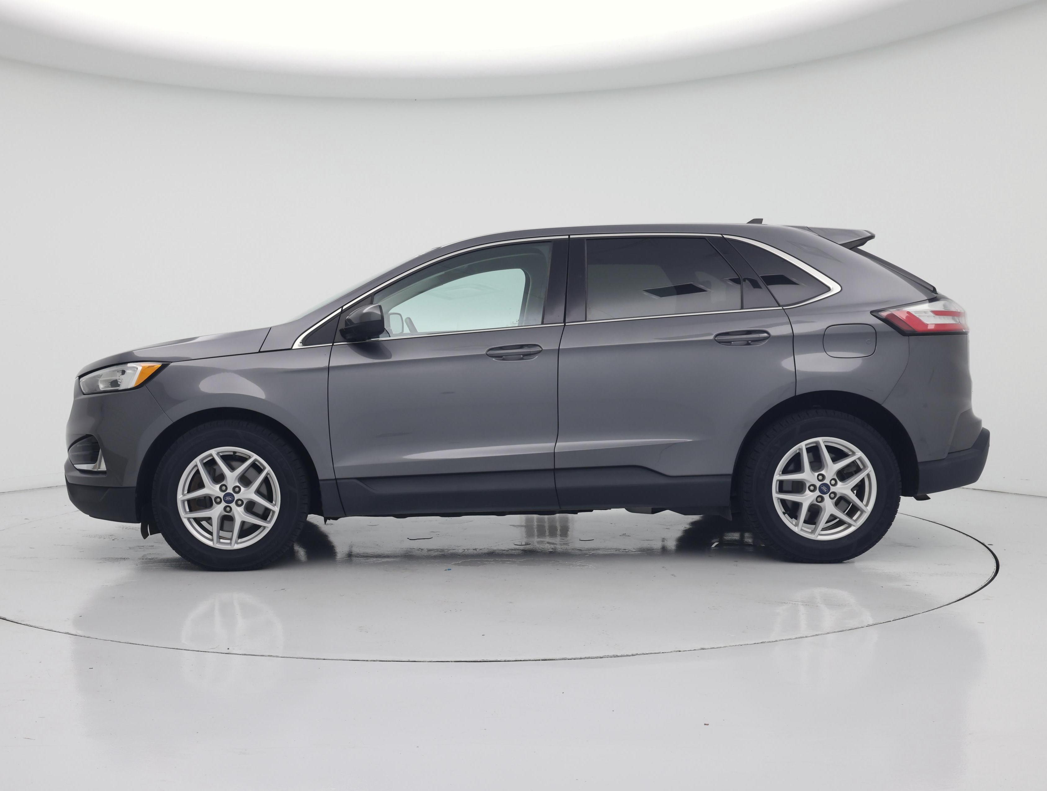 Thumbnail: 2021 Ford Edge - 3