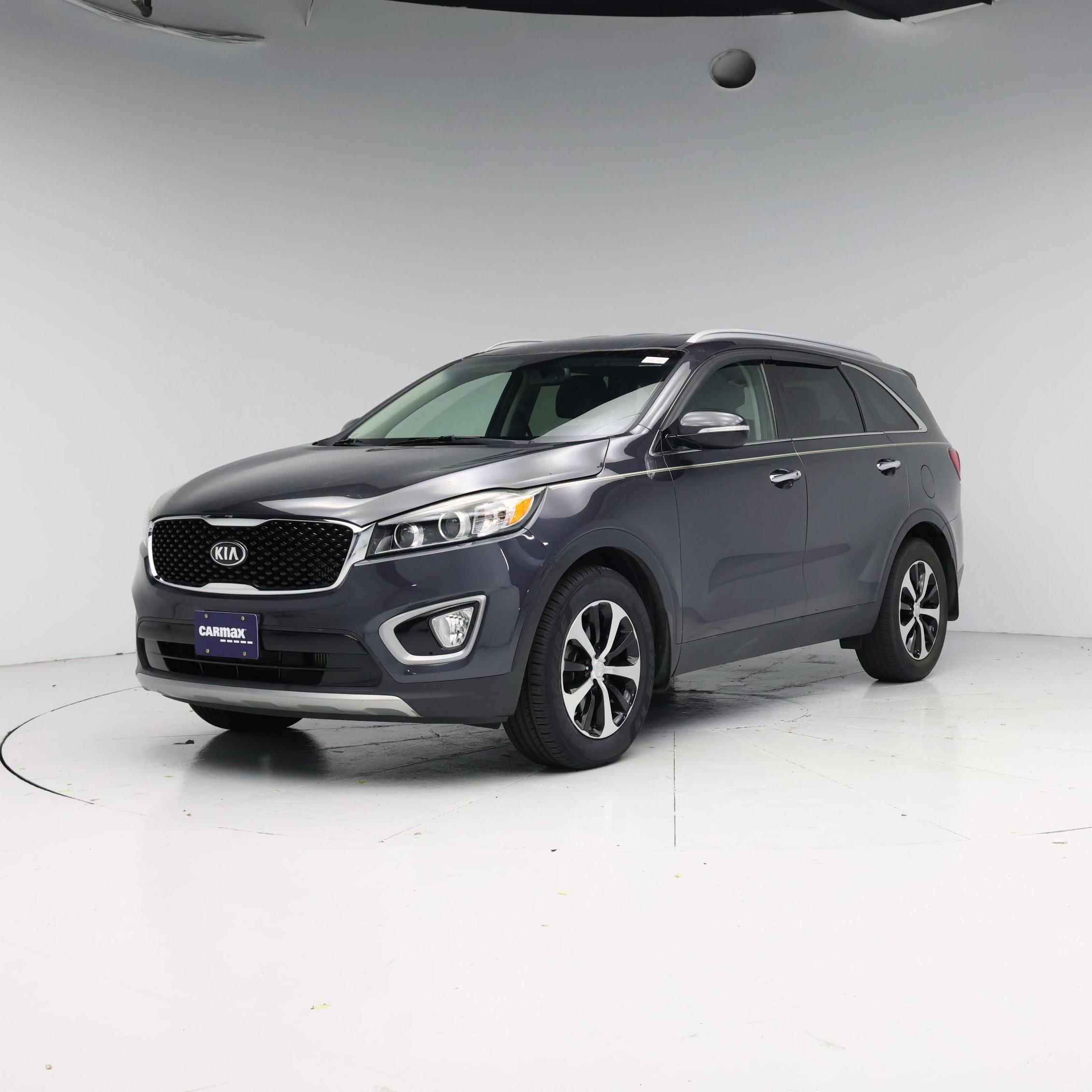 Thumbnail: 2017 Kia Sorento - 4