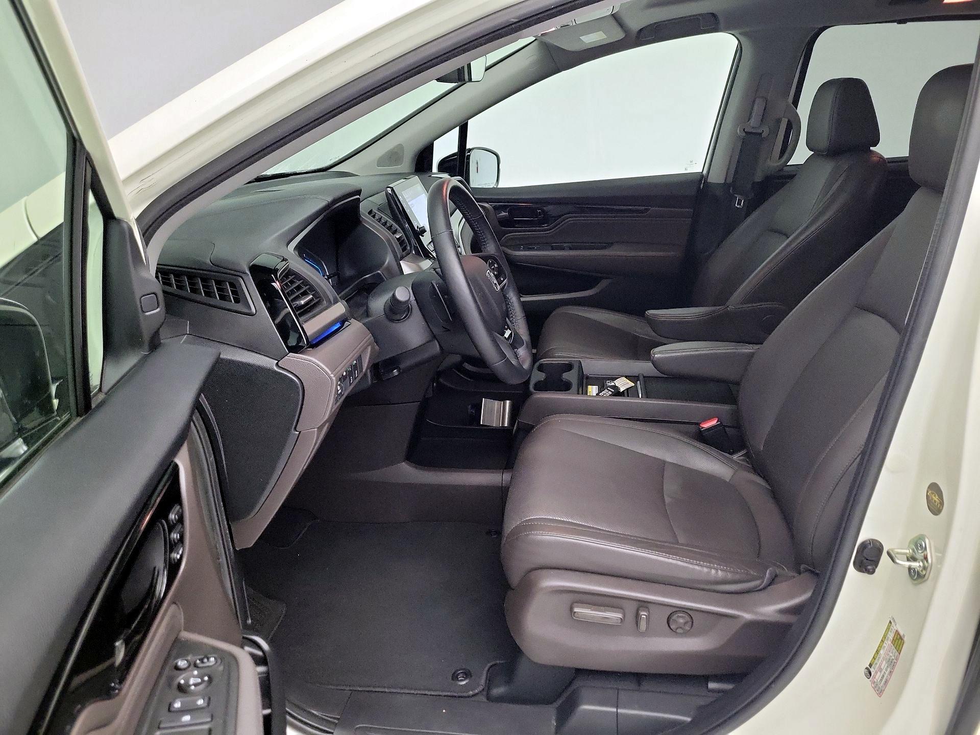 Thumbnail: 2019 Honda Odyssey - 11