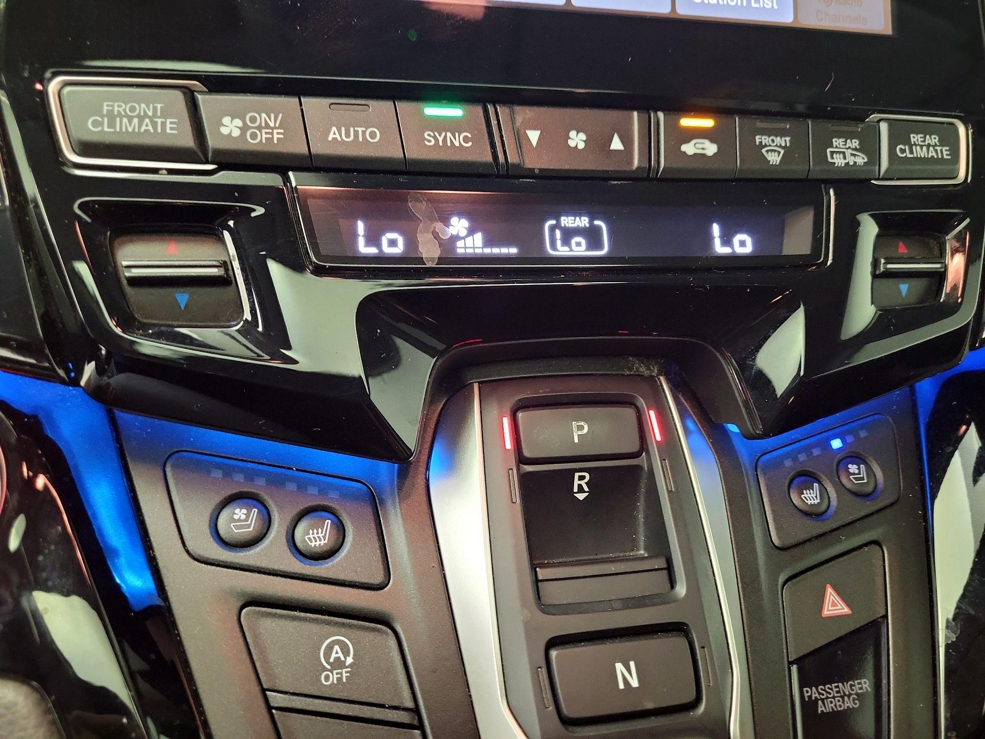Thumbnail: 2019 Honda Odyssey - 17