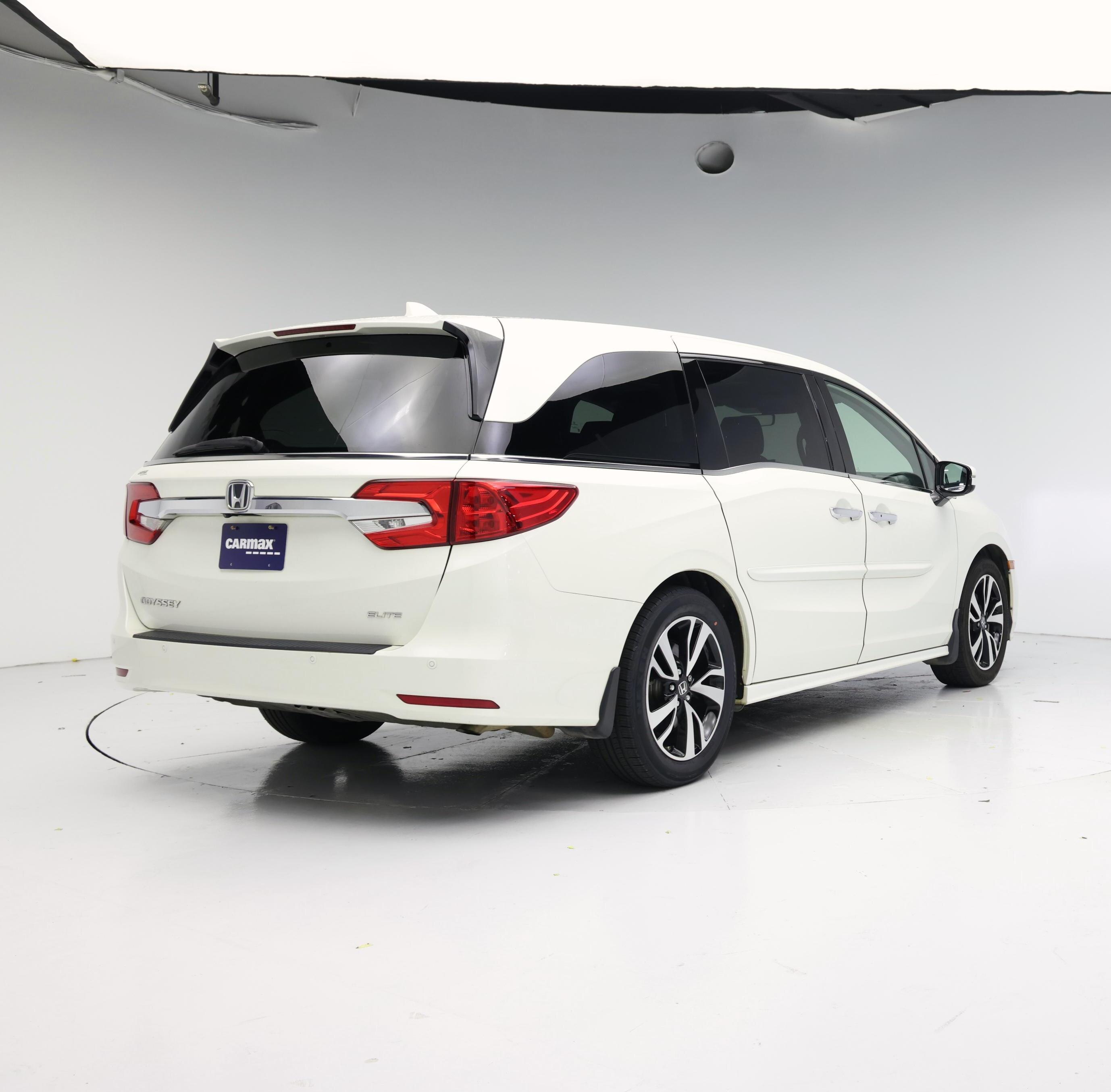 Thumbnail: 2019 Honda Odyssey - 8