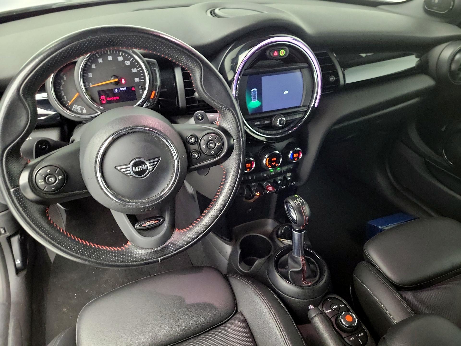 Thumbnail: 2019 MINI Cooper - 9