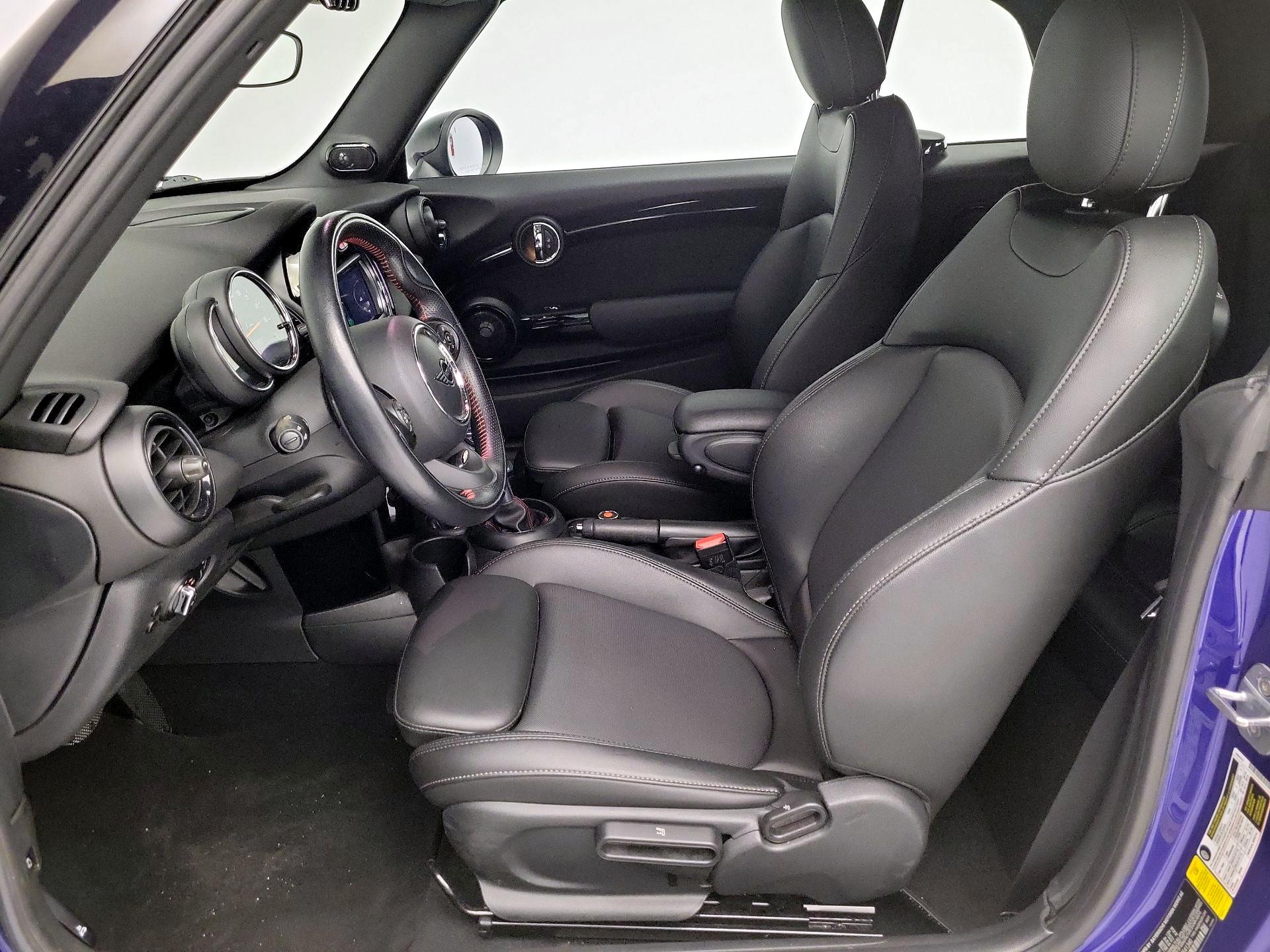 Thumbnail: 2019 MINI Cooper - 11