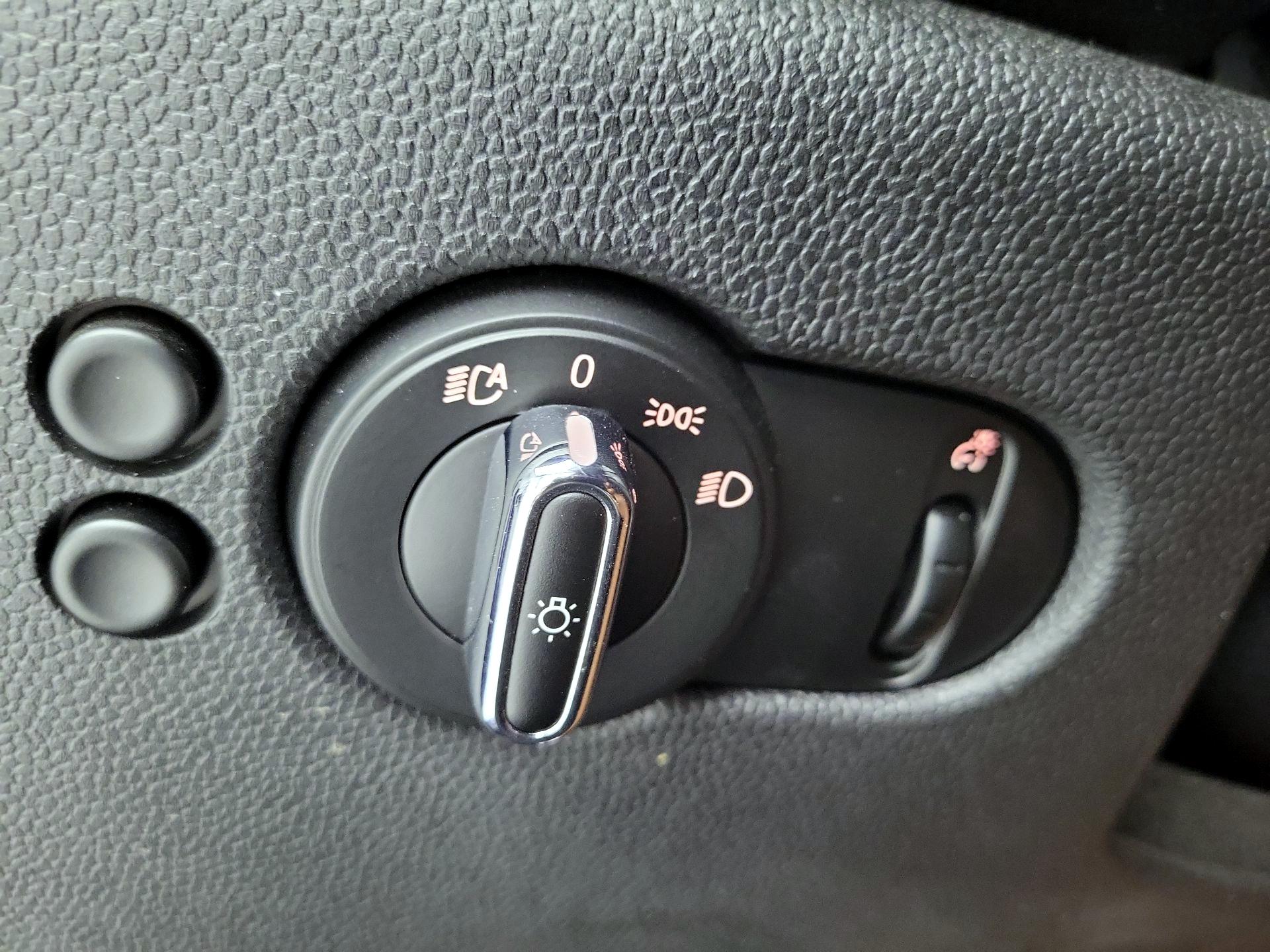 Thumbnail: 2019 MINI Cooper - 13