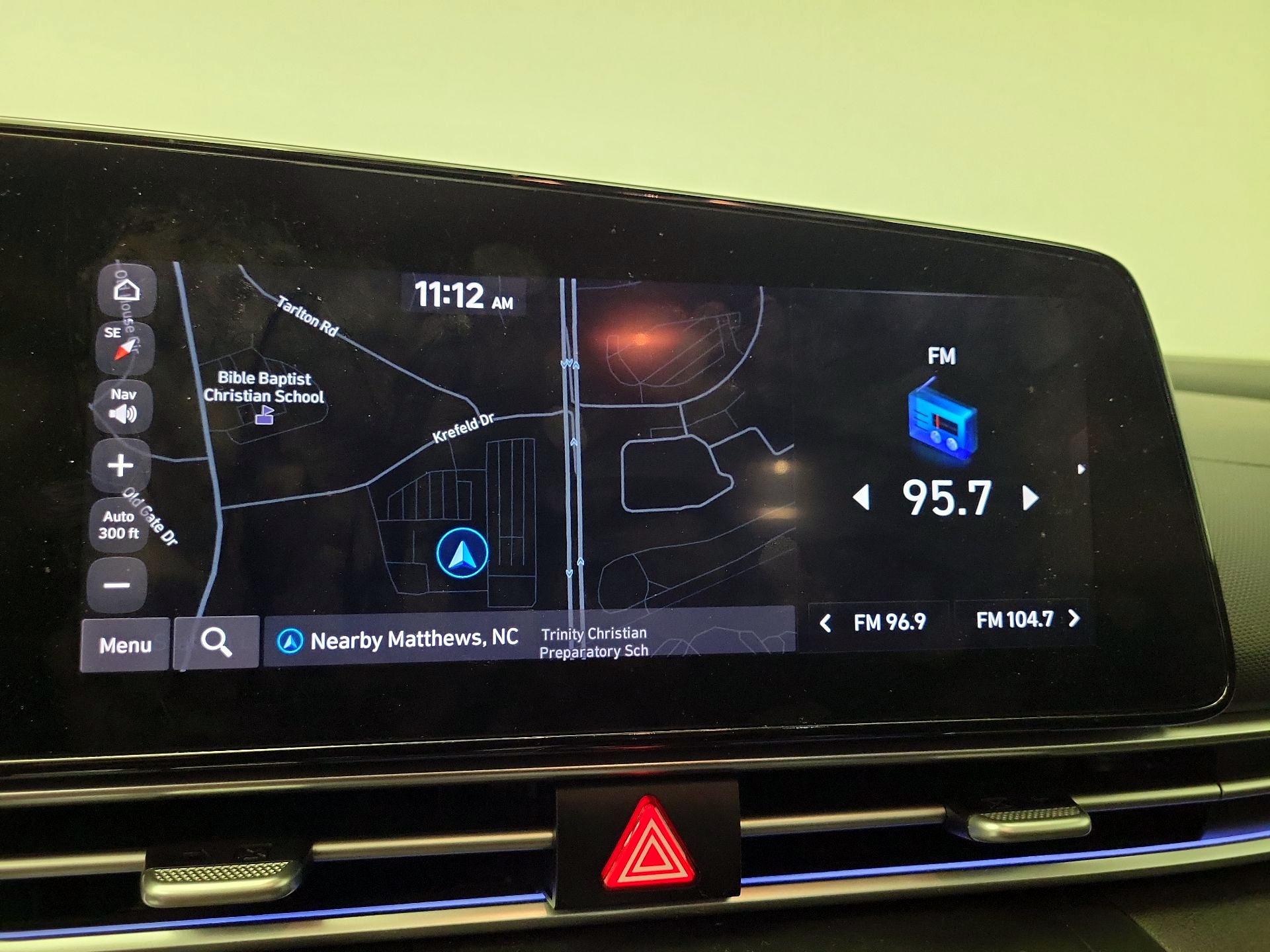 Thumbnail: 2022 Hyundai Elantra - 14
