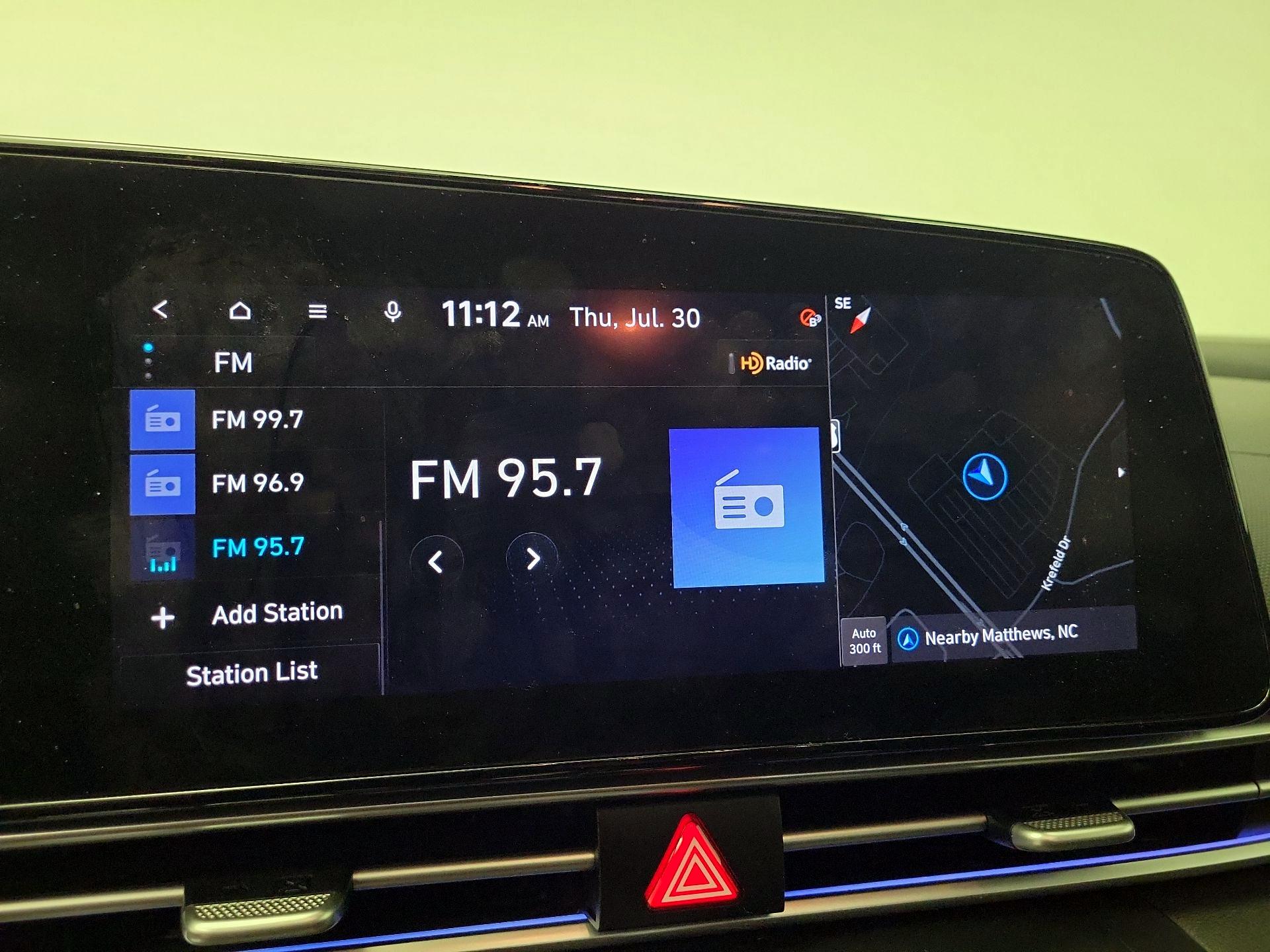 Thumbnail: 2022 Hyundai Elantra - 16