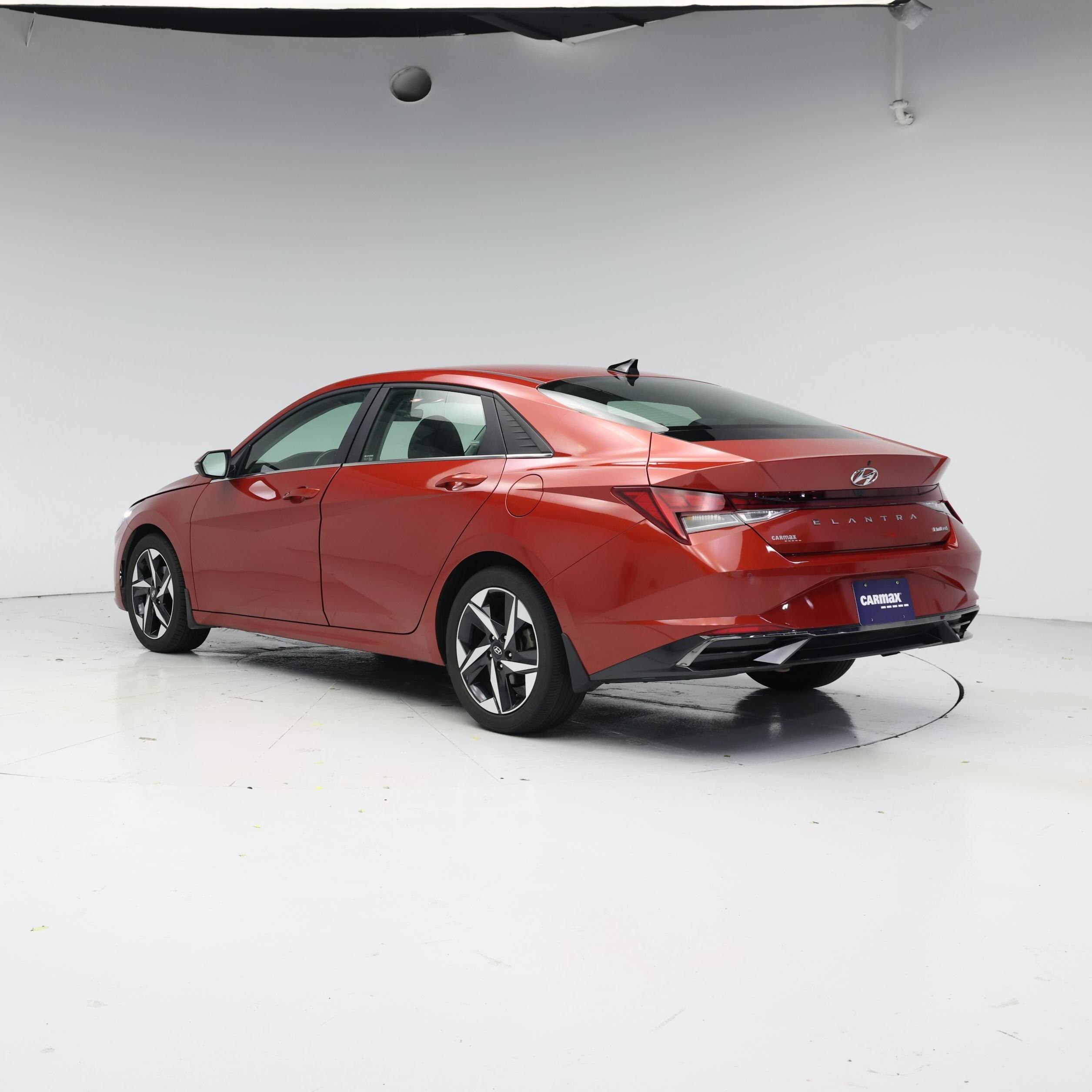Thumbnail: 2022 Hyundai Elantra - 2