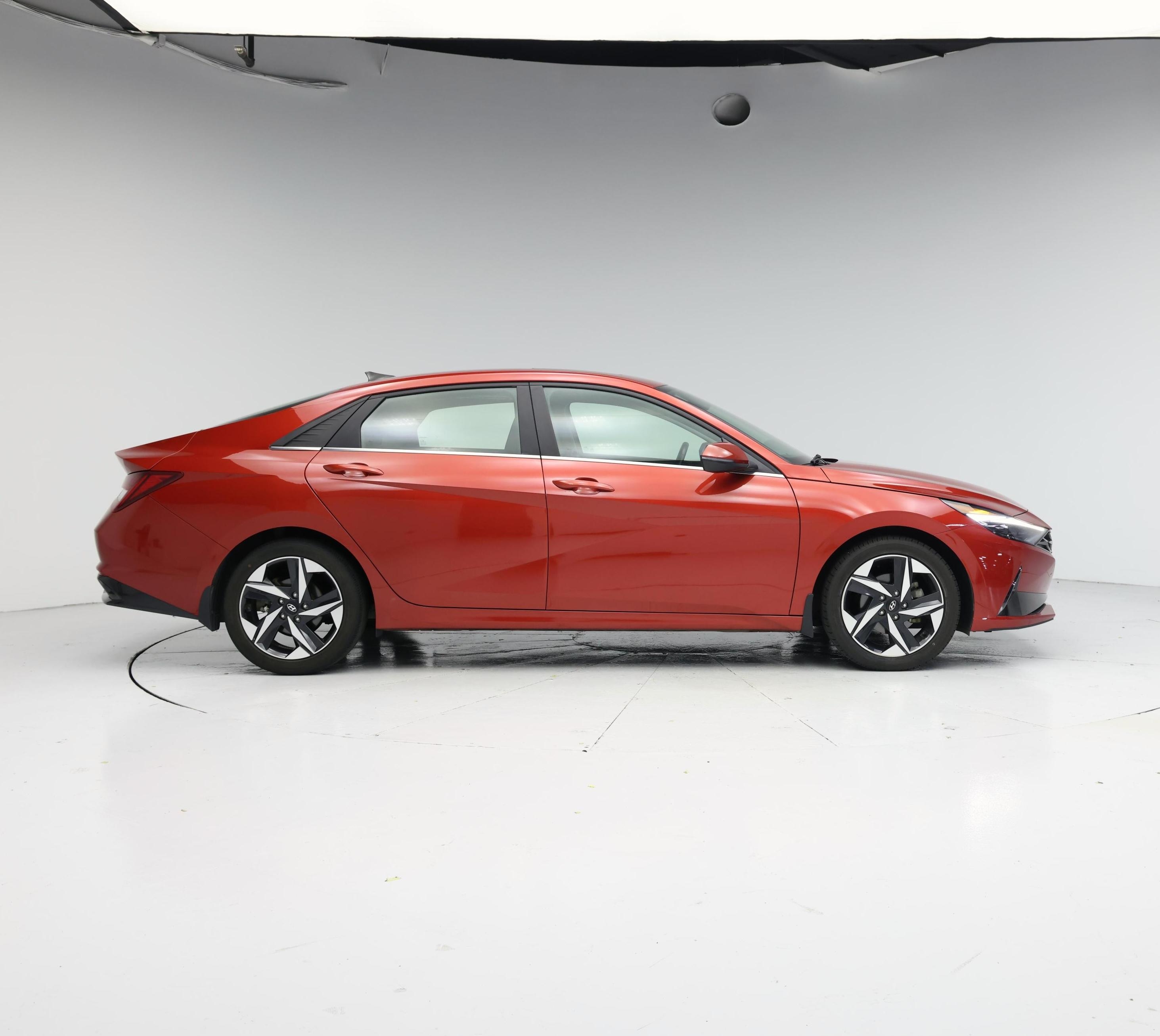 Thumbnail: 2022 Hyundai Elantra - 7