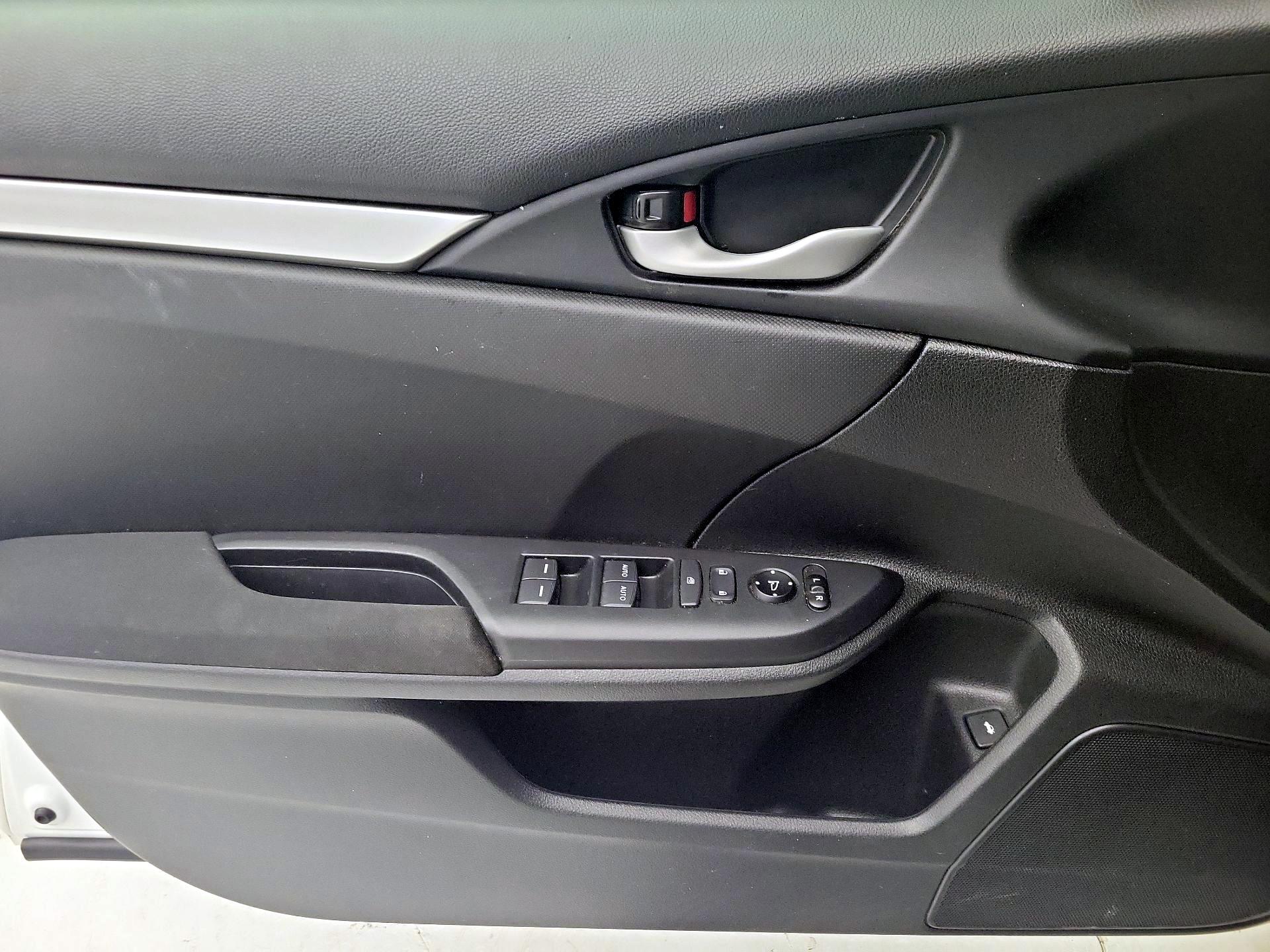 Thumbnail: 2020 Honda Civic - 12