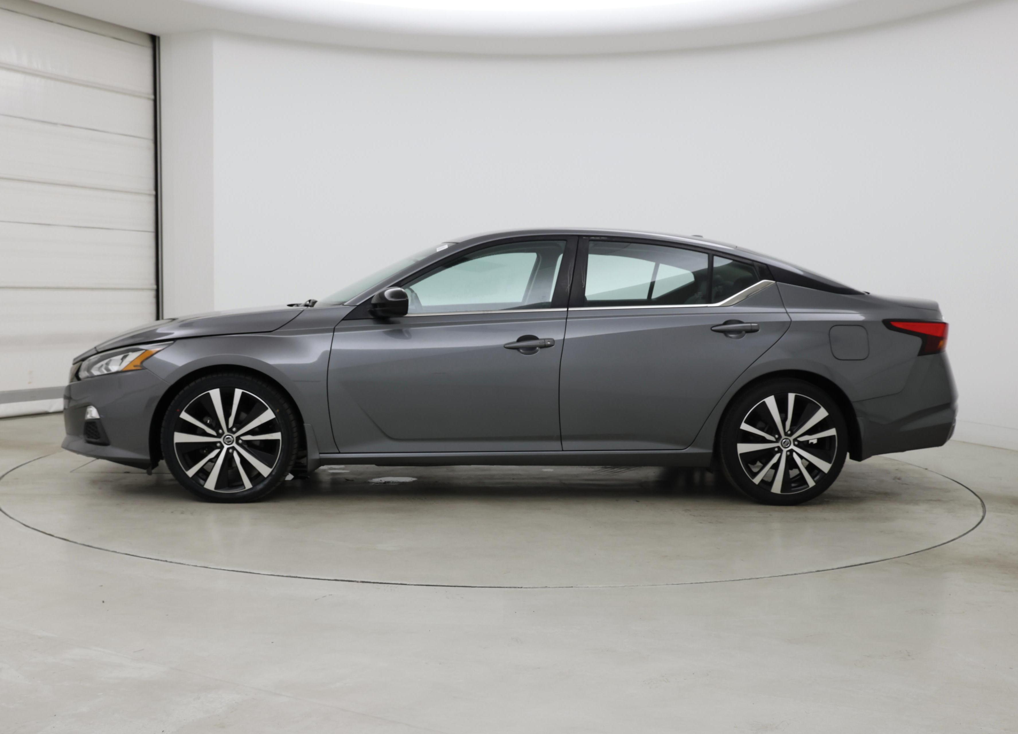 Thumbnail: 2020 Nissan Altima - 3