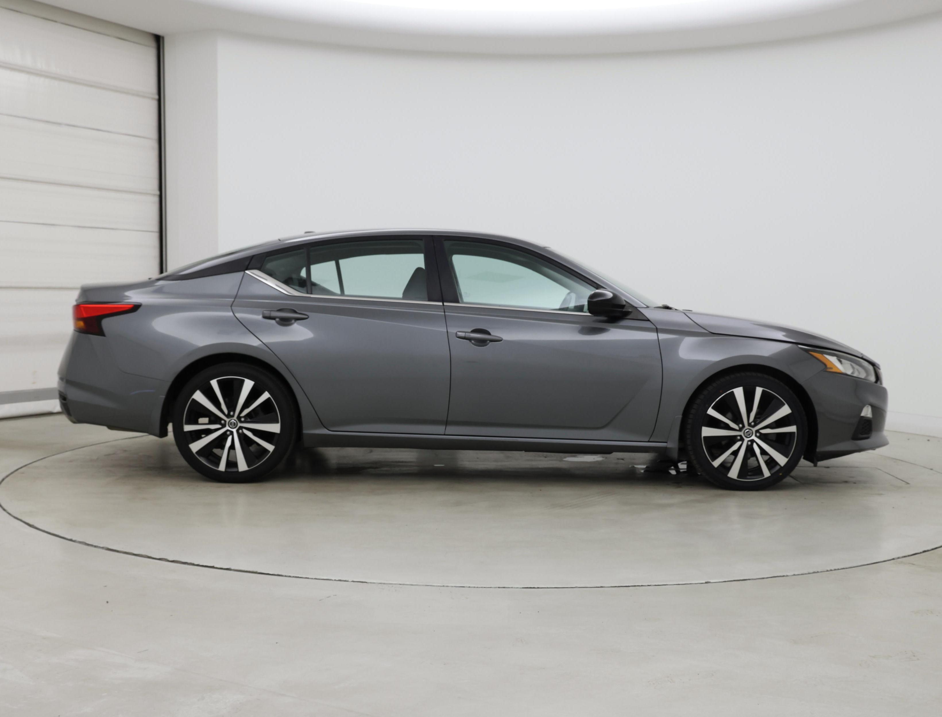 Thumbnail: 2020 Nissan Altima - 7
