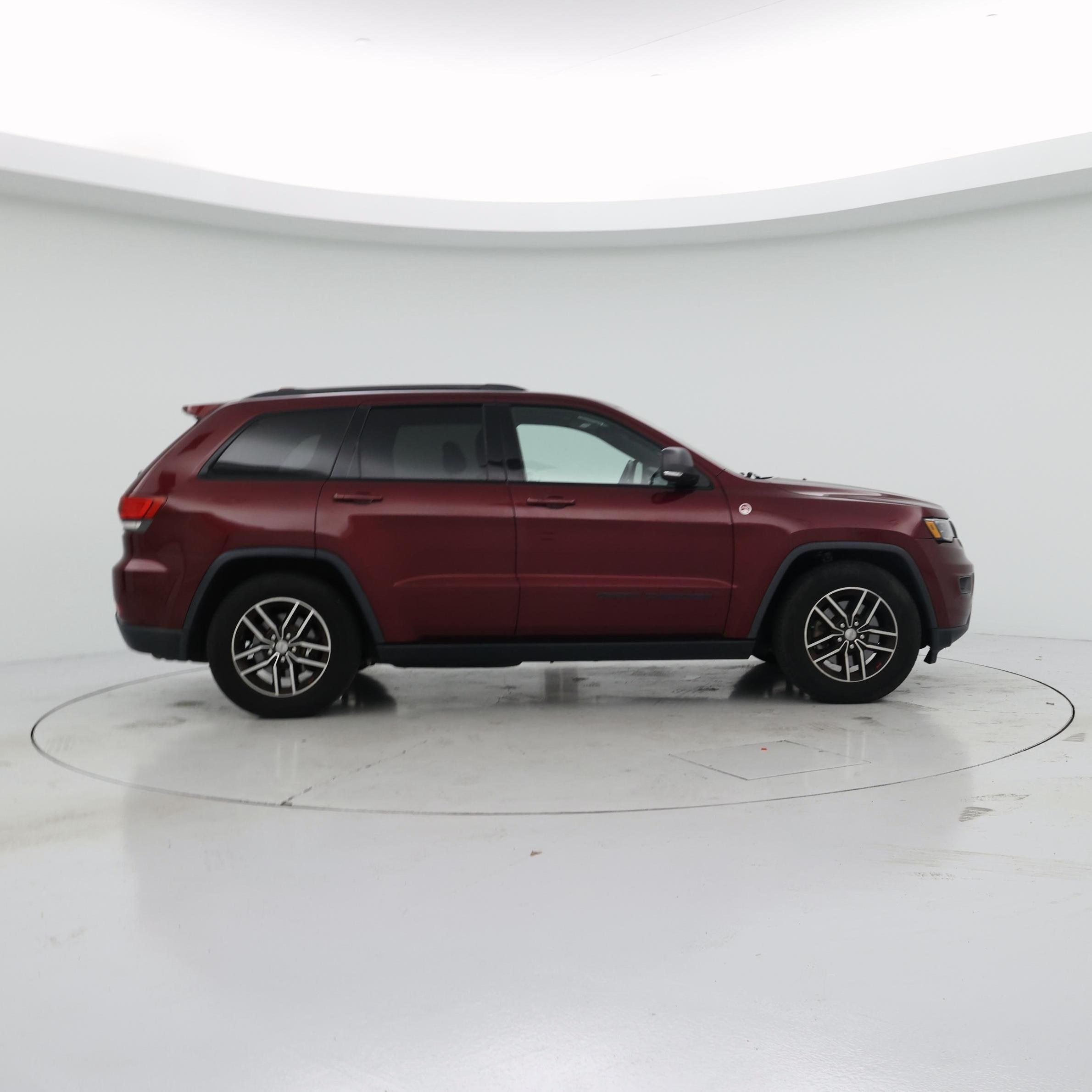 Thumbnail: 2018 Jeep Grand Cherokee - 7
