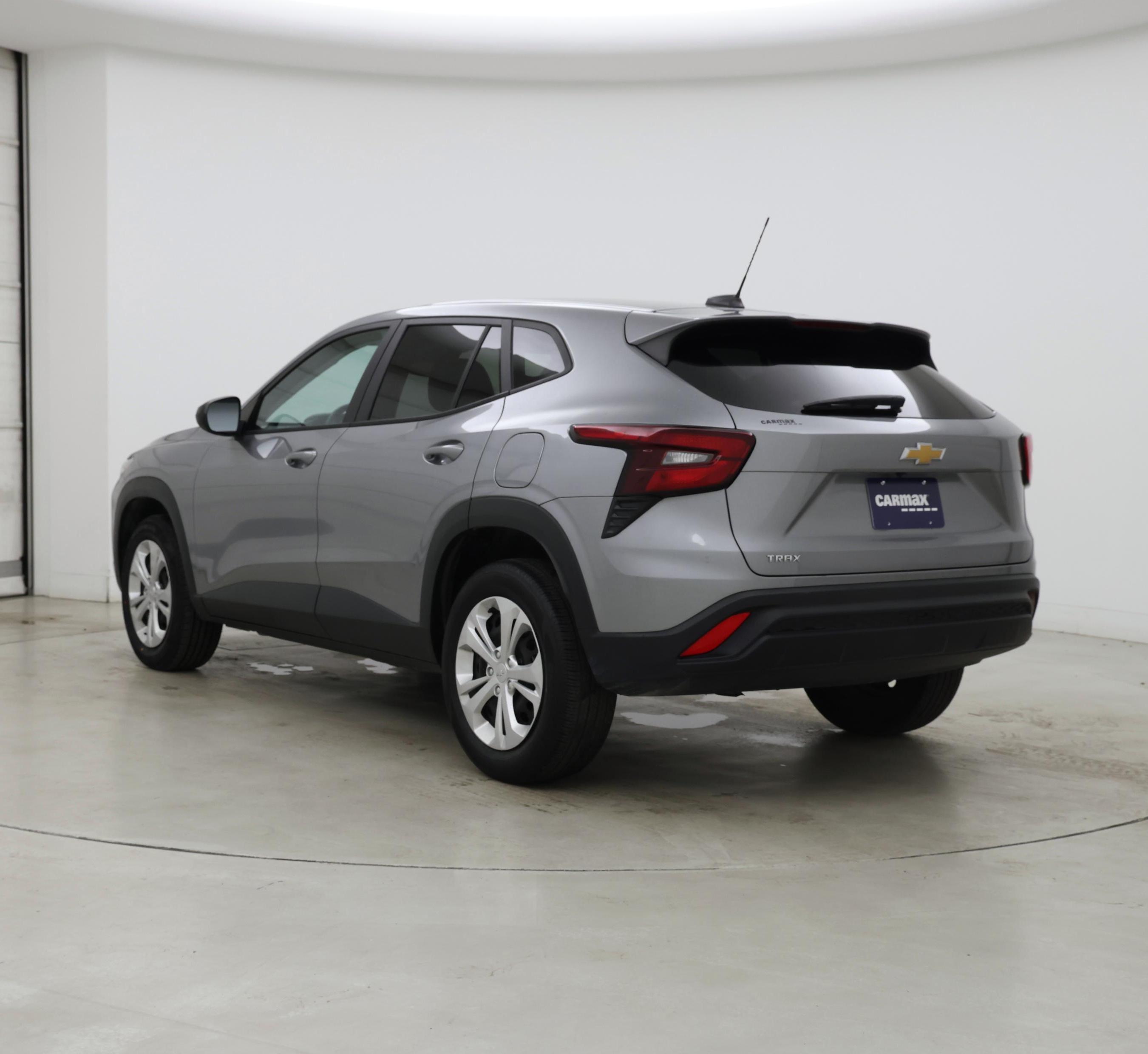 Thumbnail: 2024 Chevrolet Trax - 2