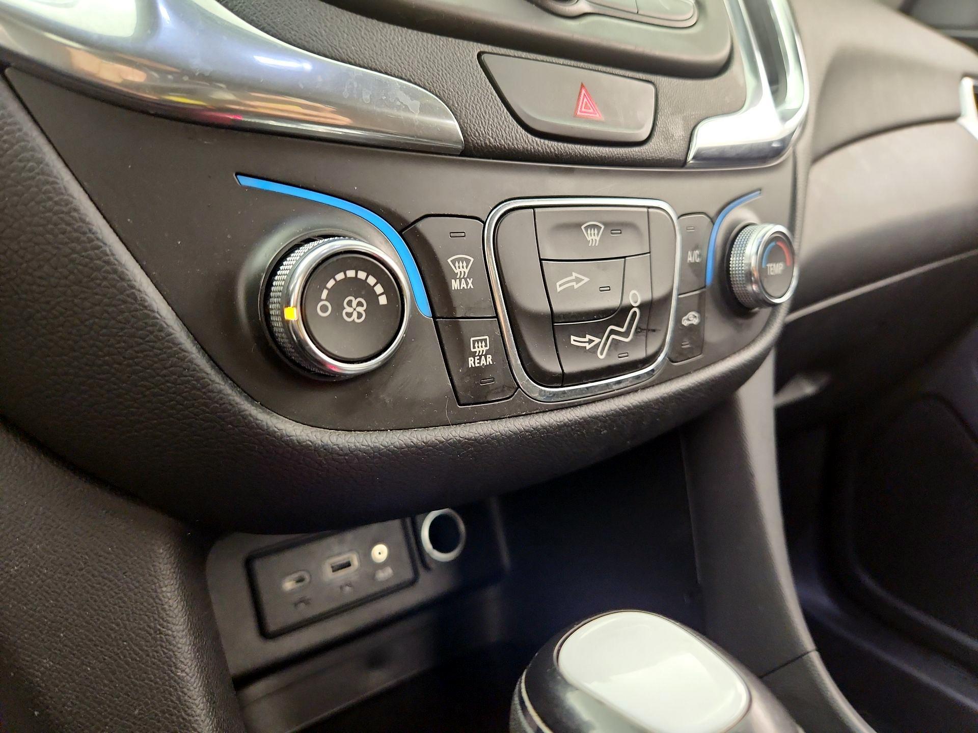 Thumbnail: 2019 Chevrolet Equinox - 16