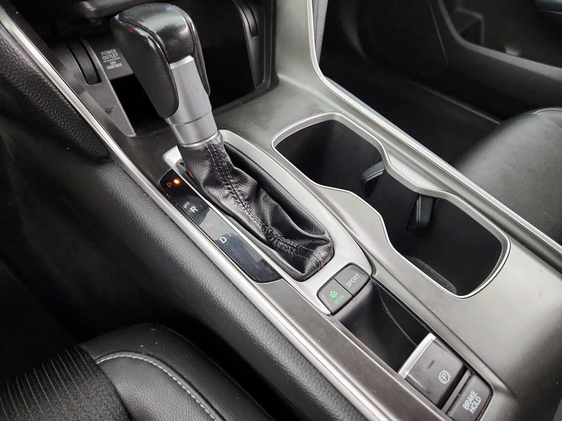 Thumbnail: 2018 Honda Accord - 17